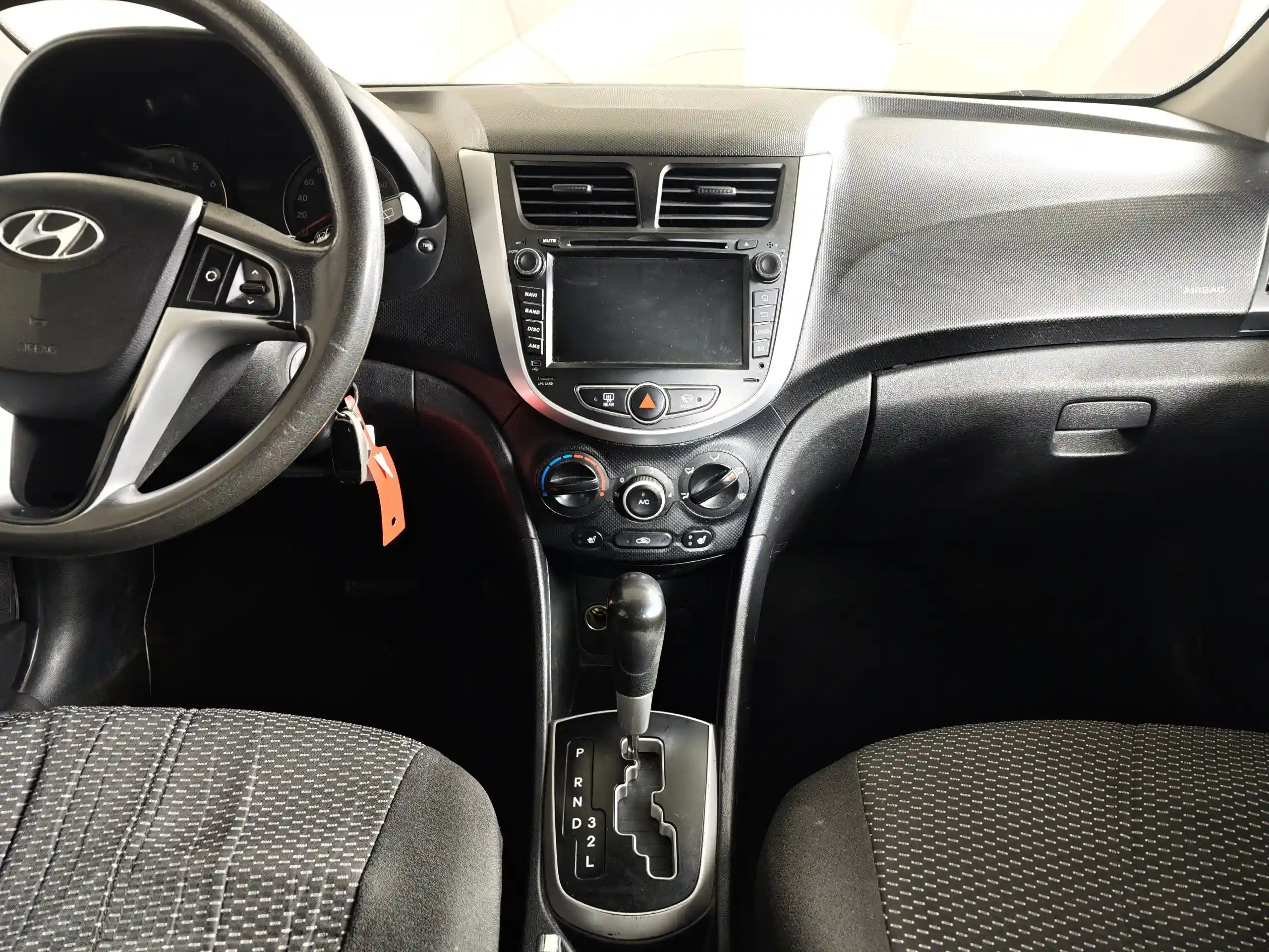Hyundai Solaris 2011