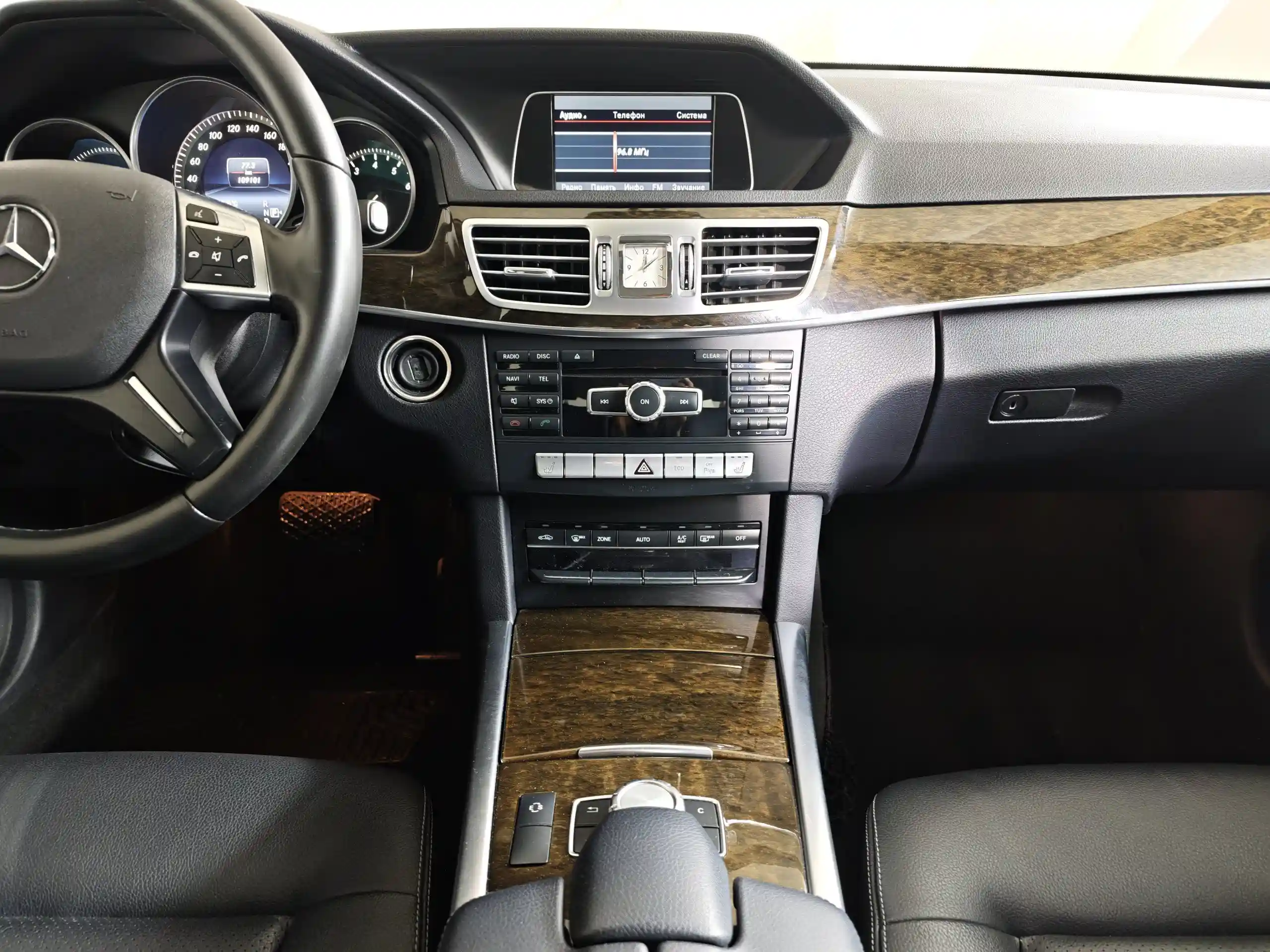 Mercedes-Benz E-Класс 2014