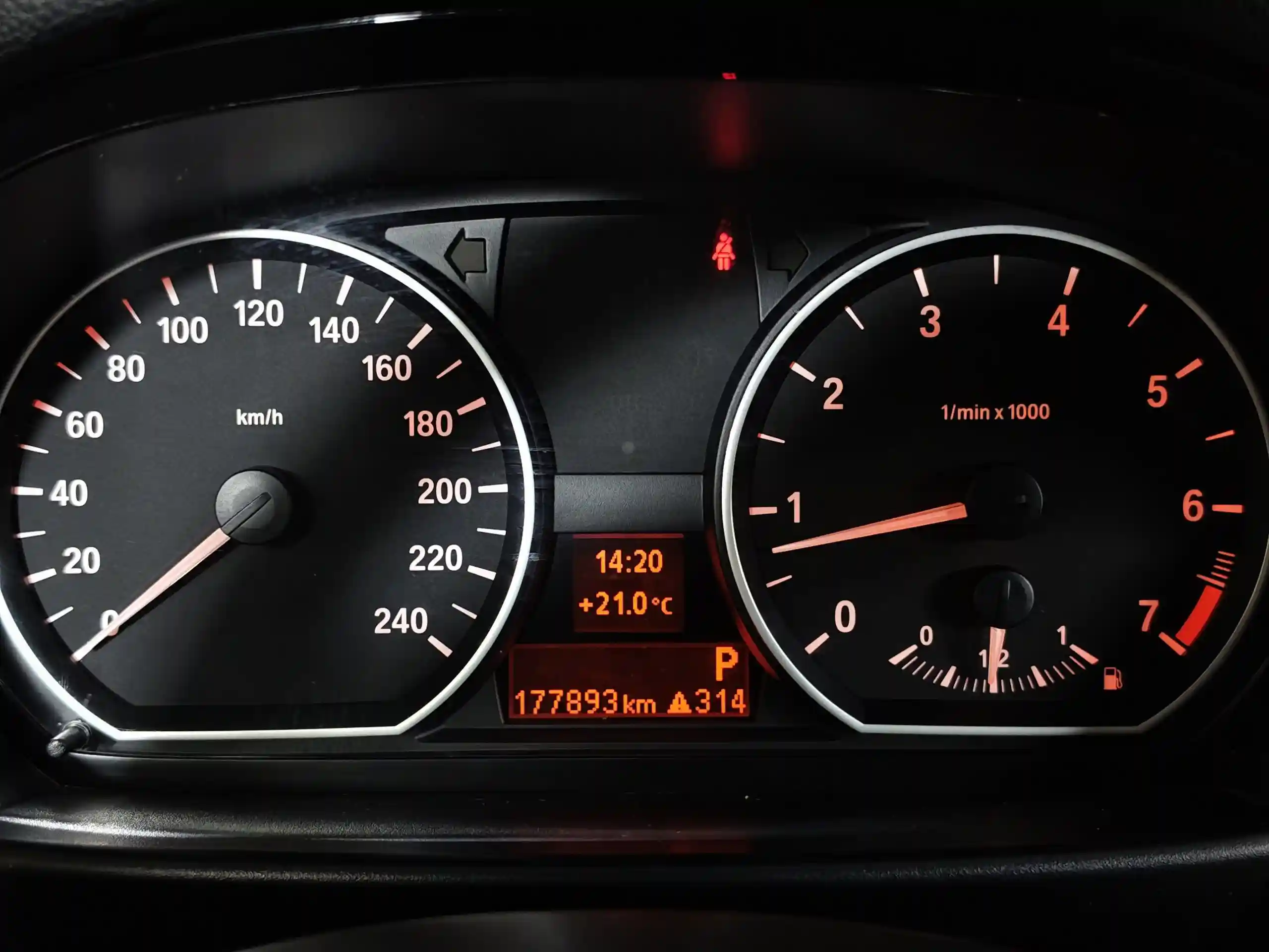 BMW 1 серия 2010