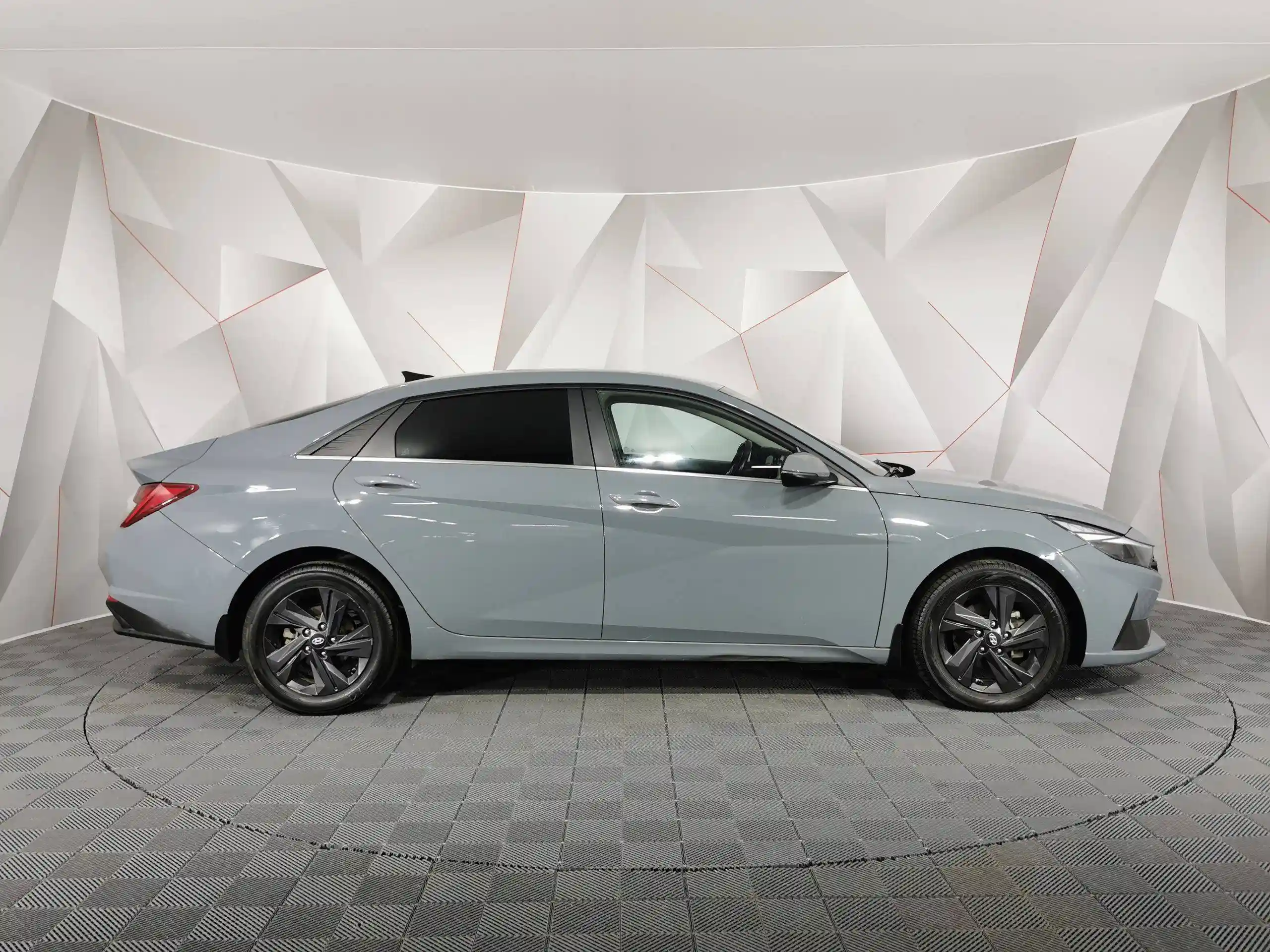 Hyundai Elantra 2023