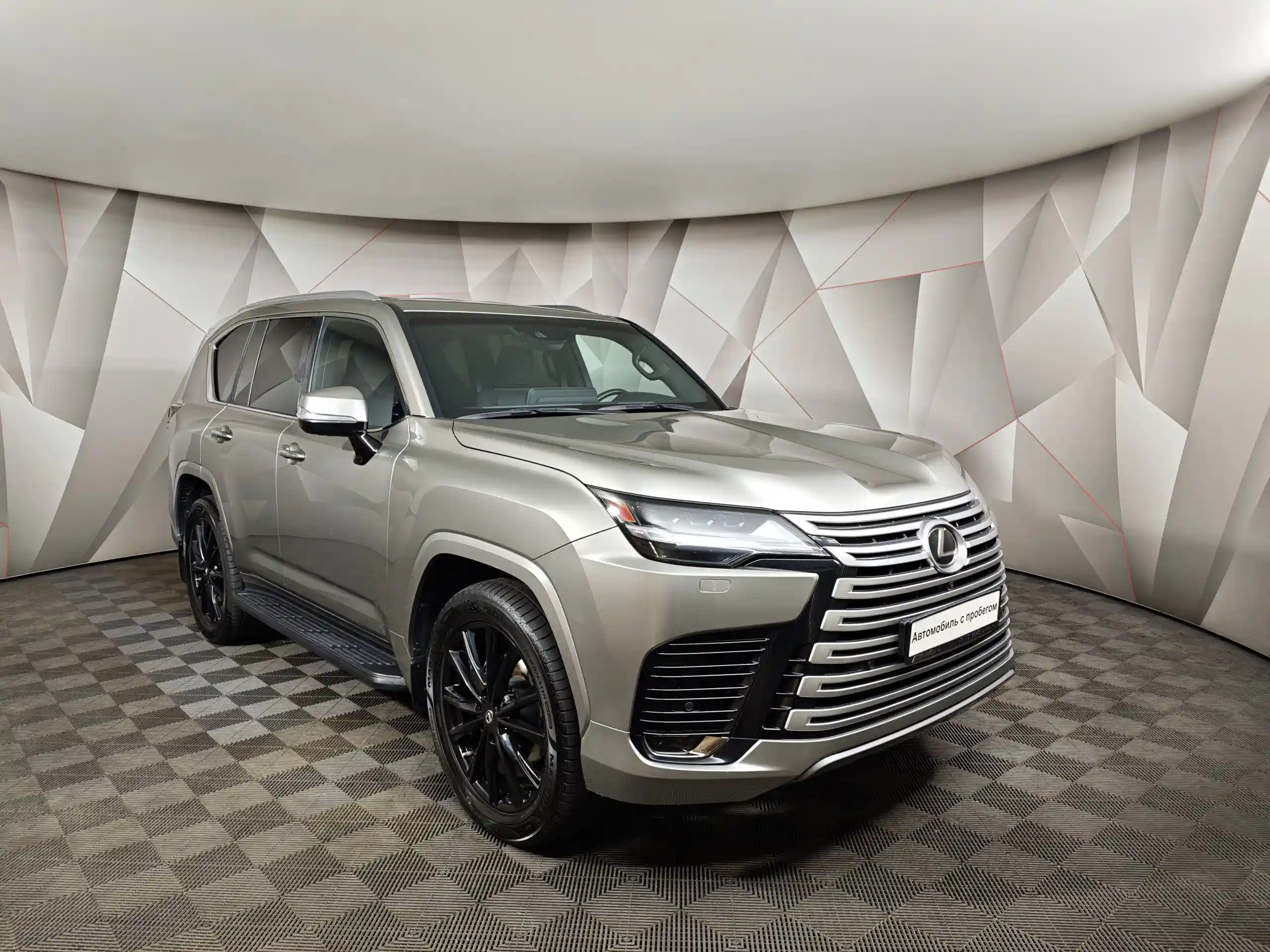 Lexus LX 2022