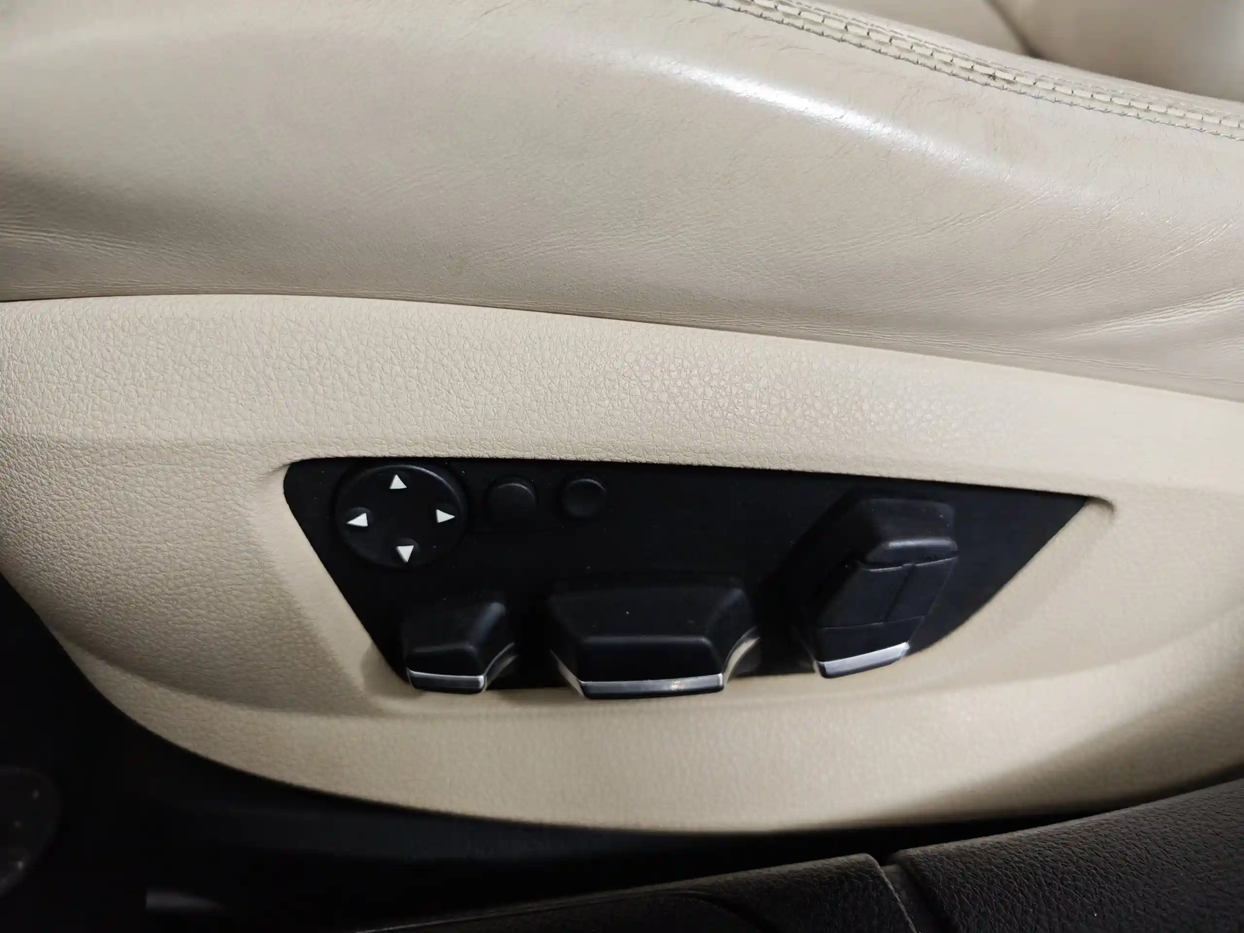 BMW 7 серия 2010