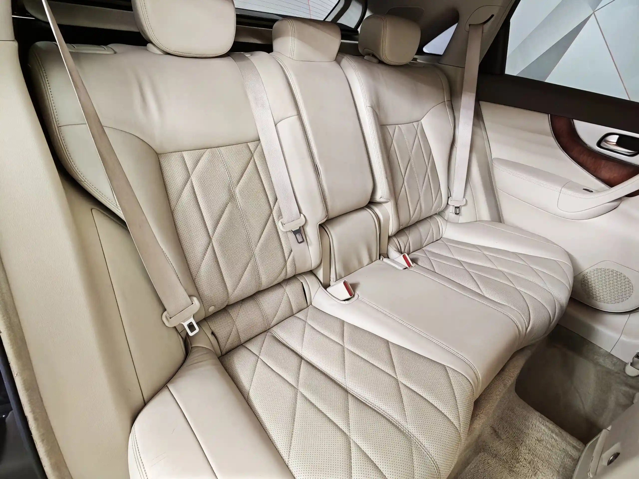 Infiniti FX-Series 2011