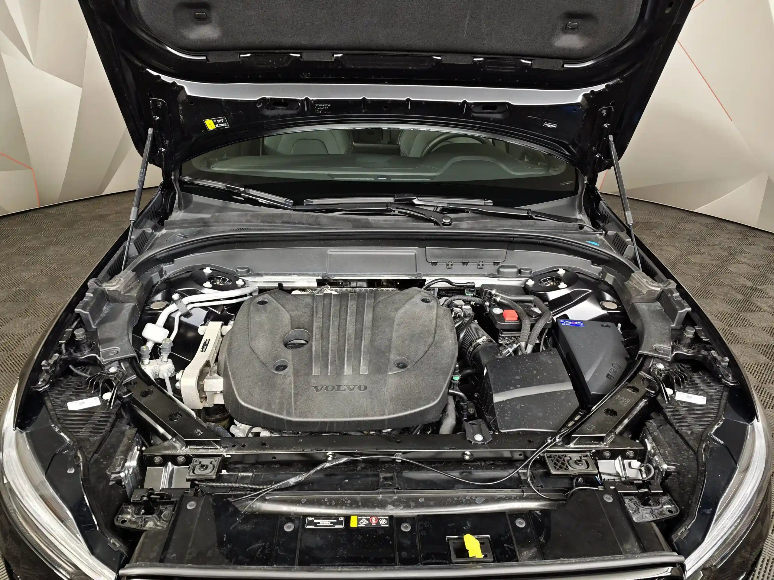 Volvo XC60 2025