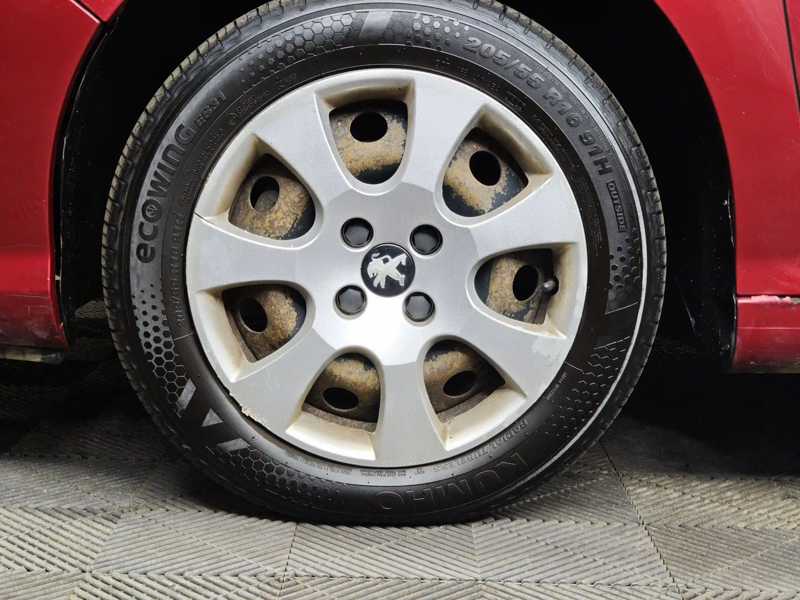 Peugeot 408 2012