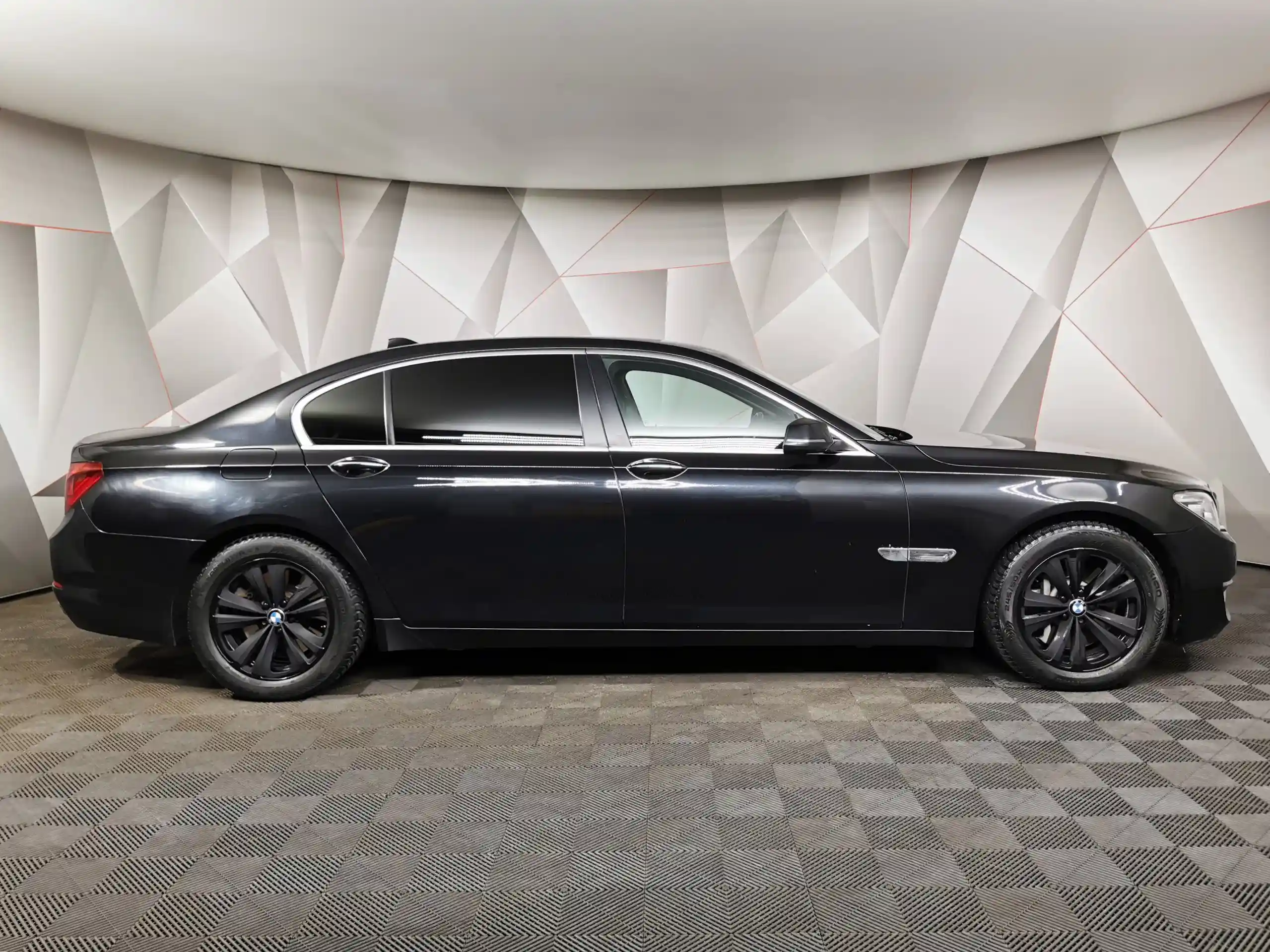 BMW 7 серия 2013