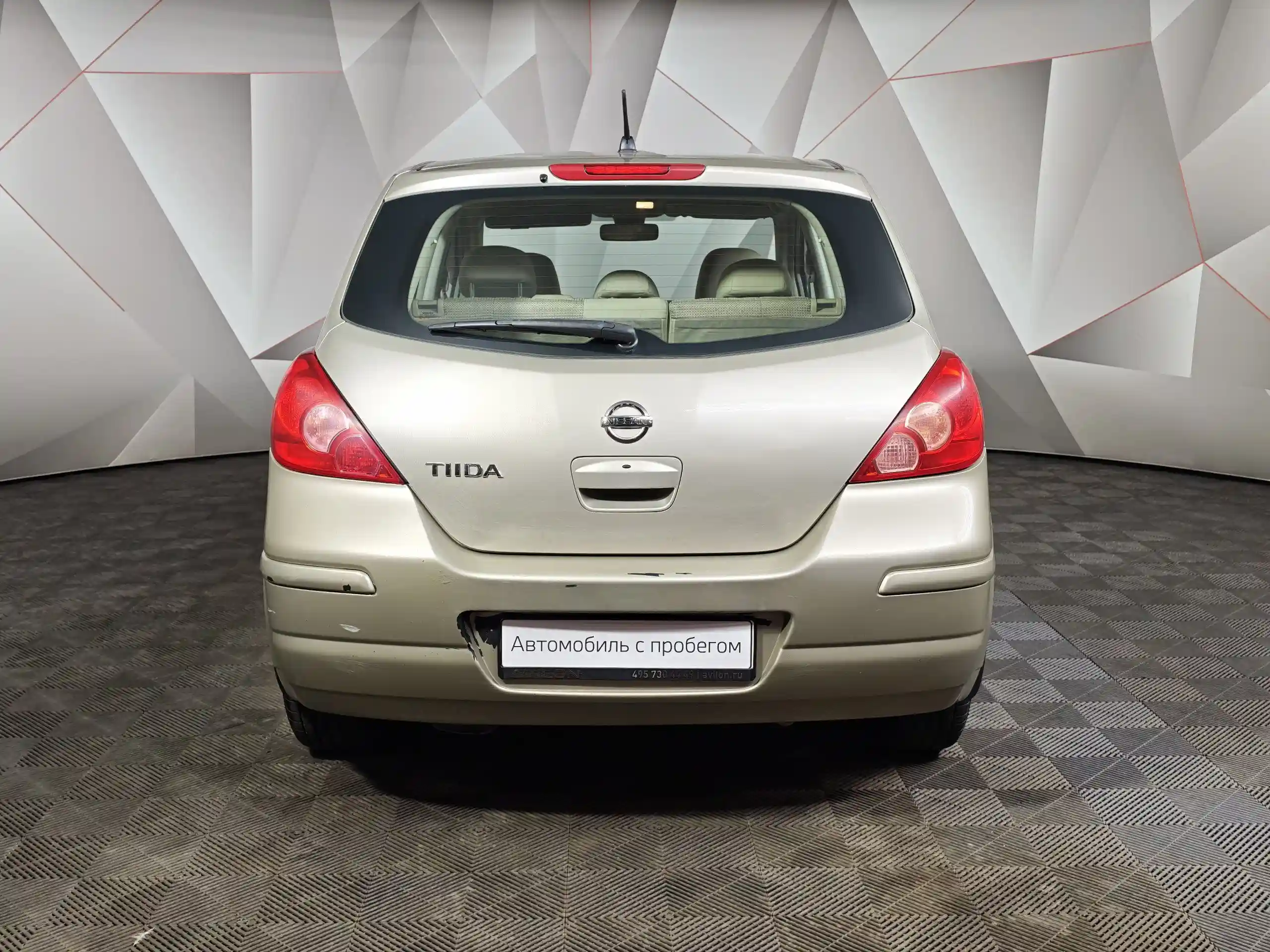 Nissan Tiida 2012