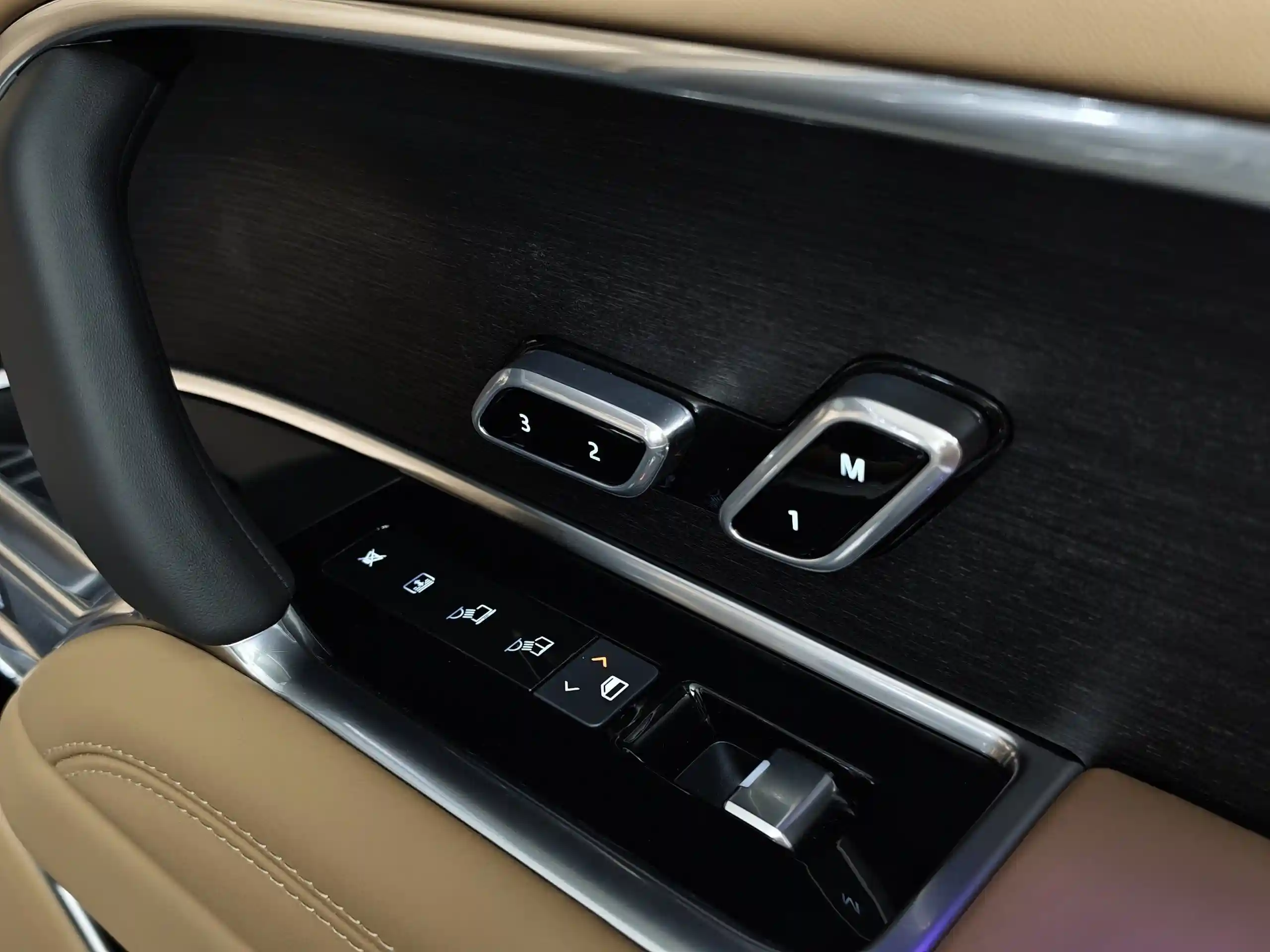 Land Rover Range Rover 2025