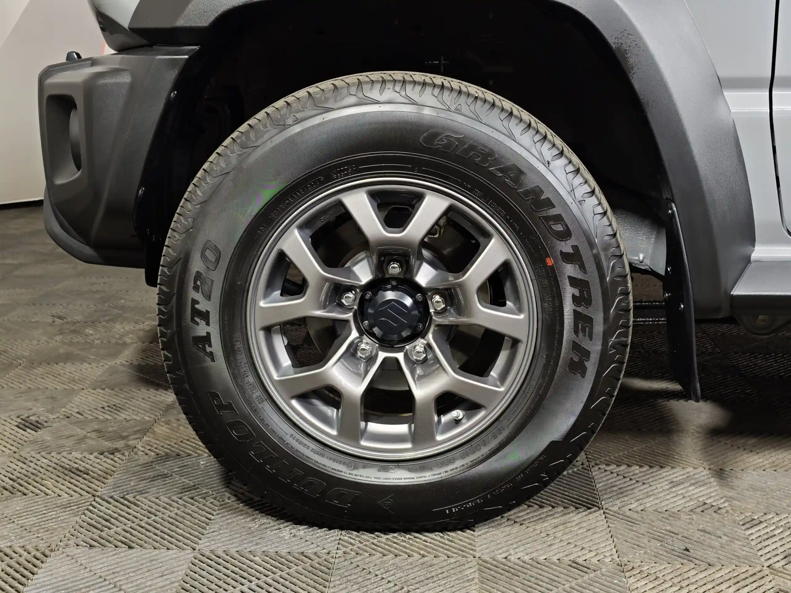 Suzuki Jimny 2024