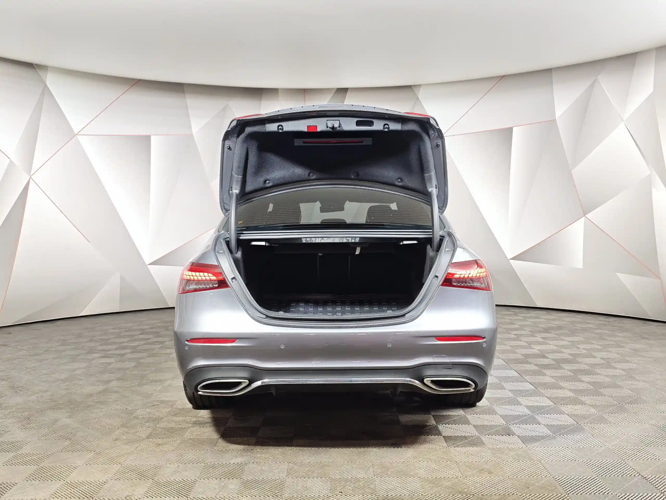 Mercedes-Benz E-Класс 2021