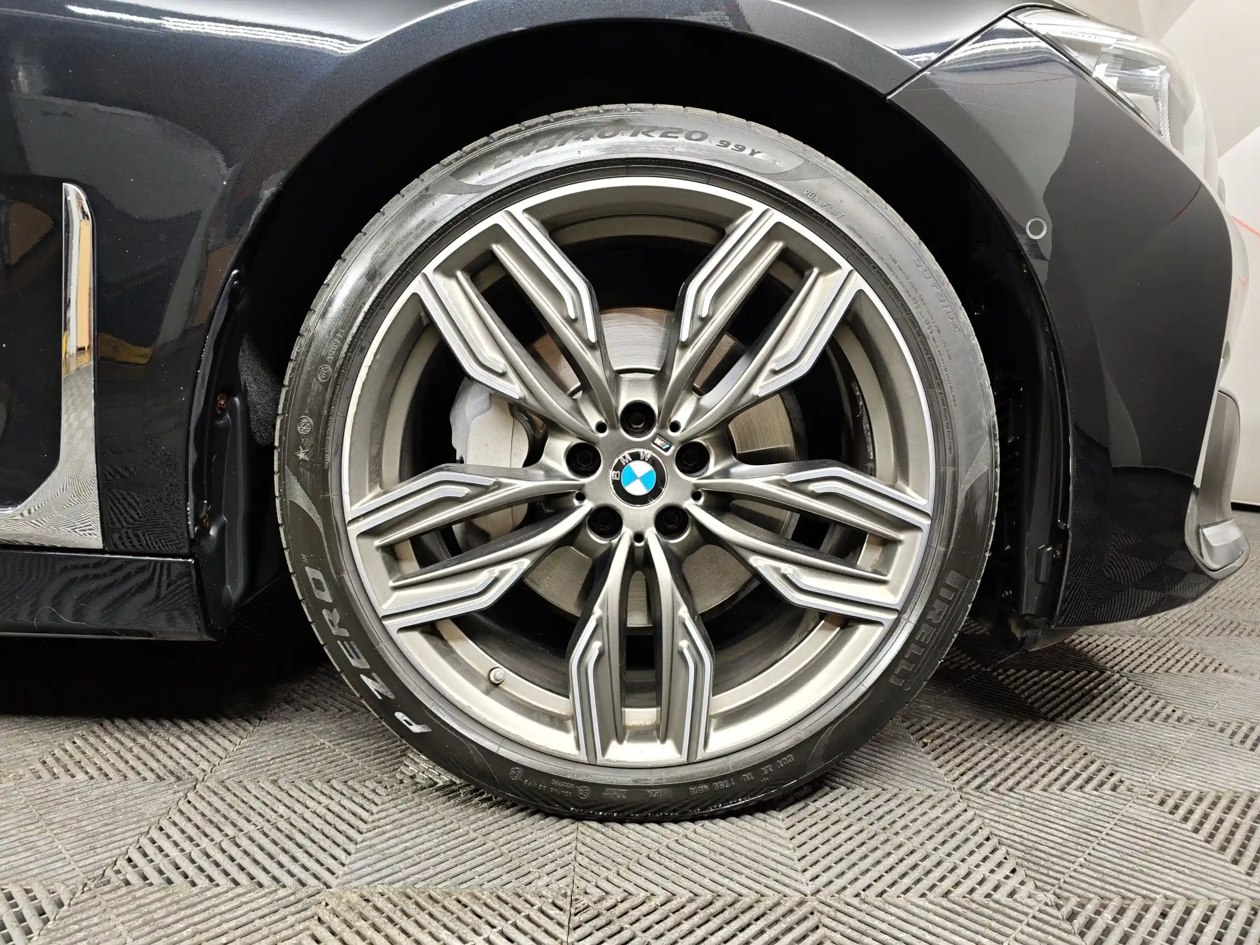 BMW 7 серия 2021