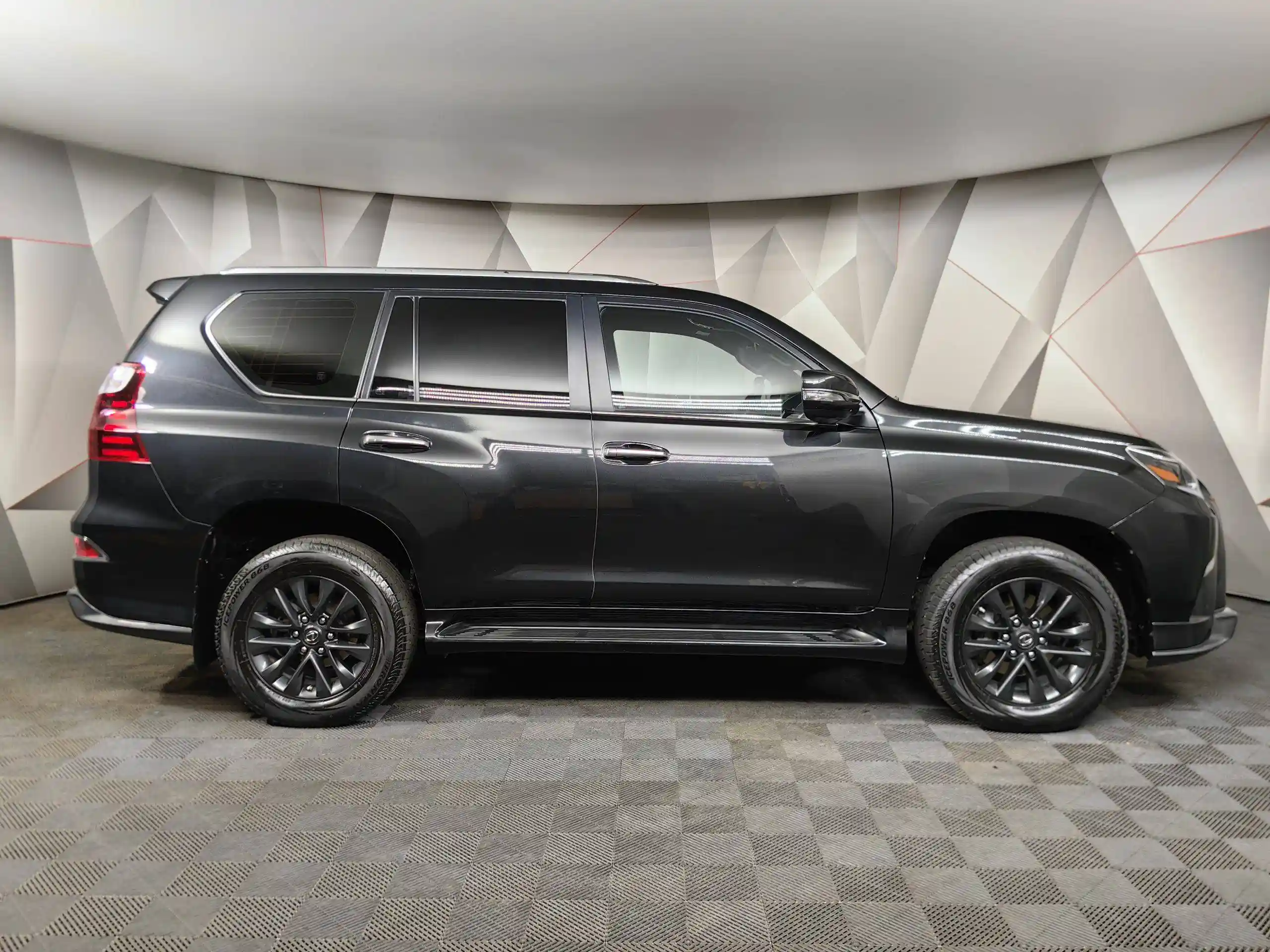 Lexus GX 2023
