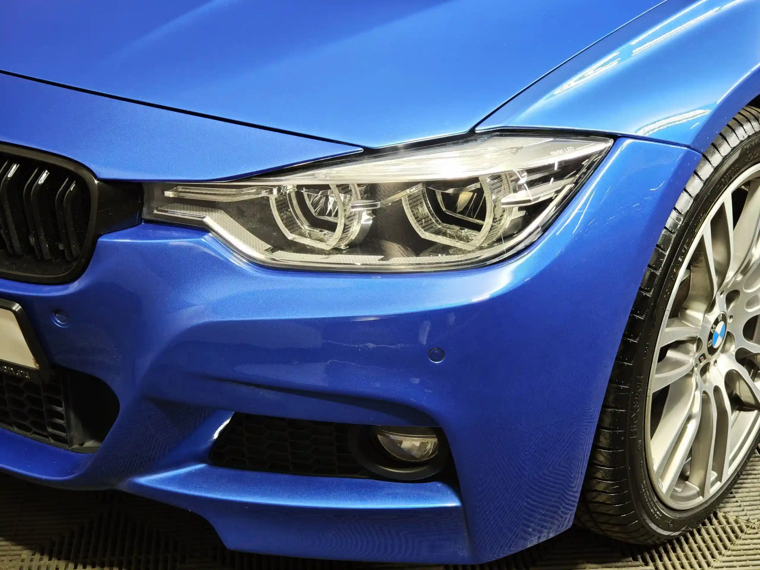 BMW 3 серия 2018