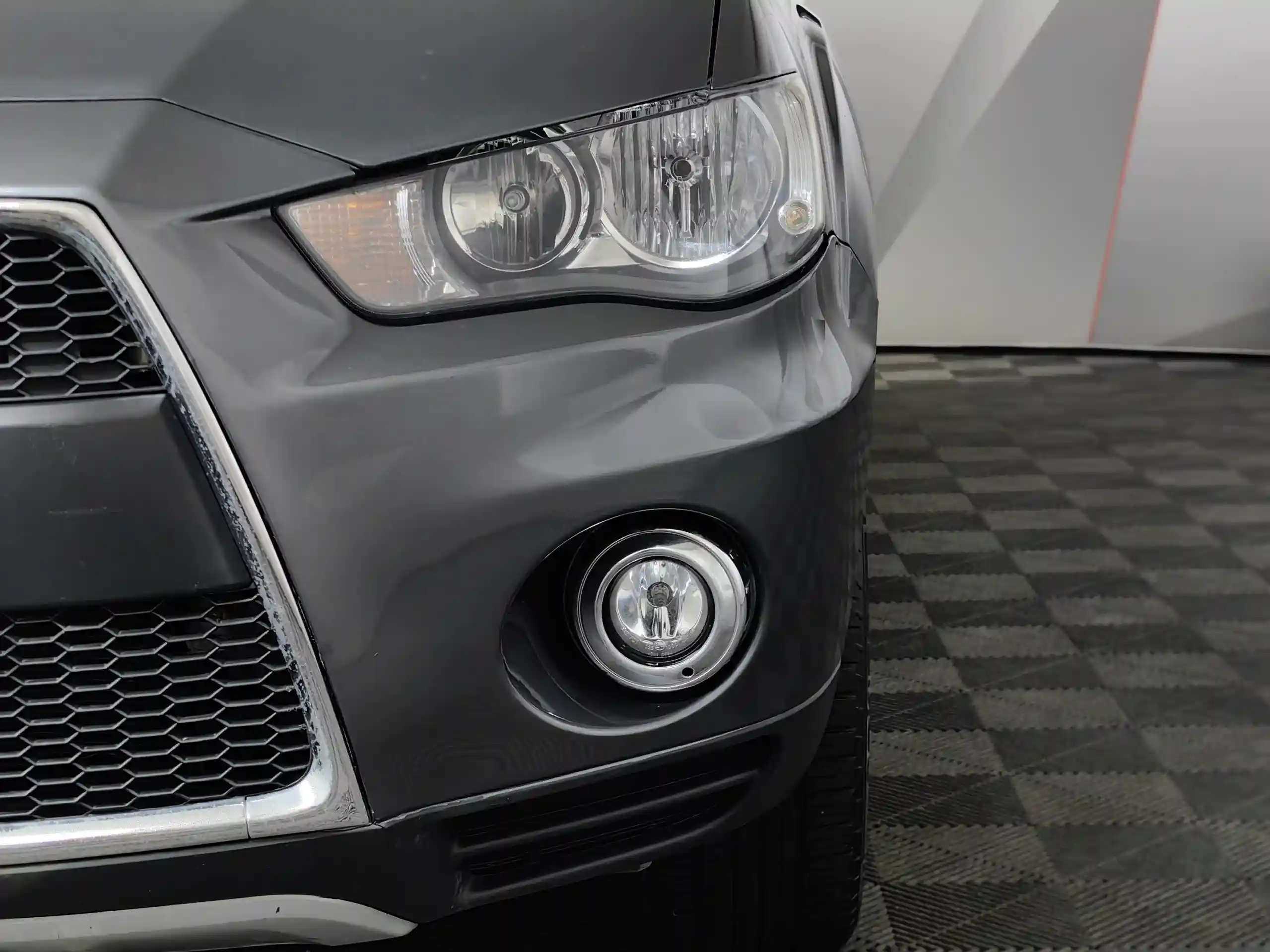 Mitsubishi Outlander 2011