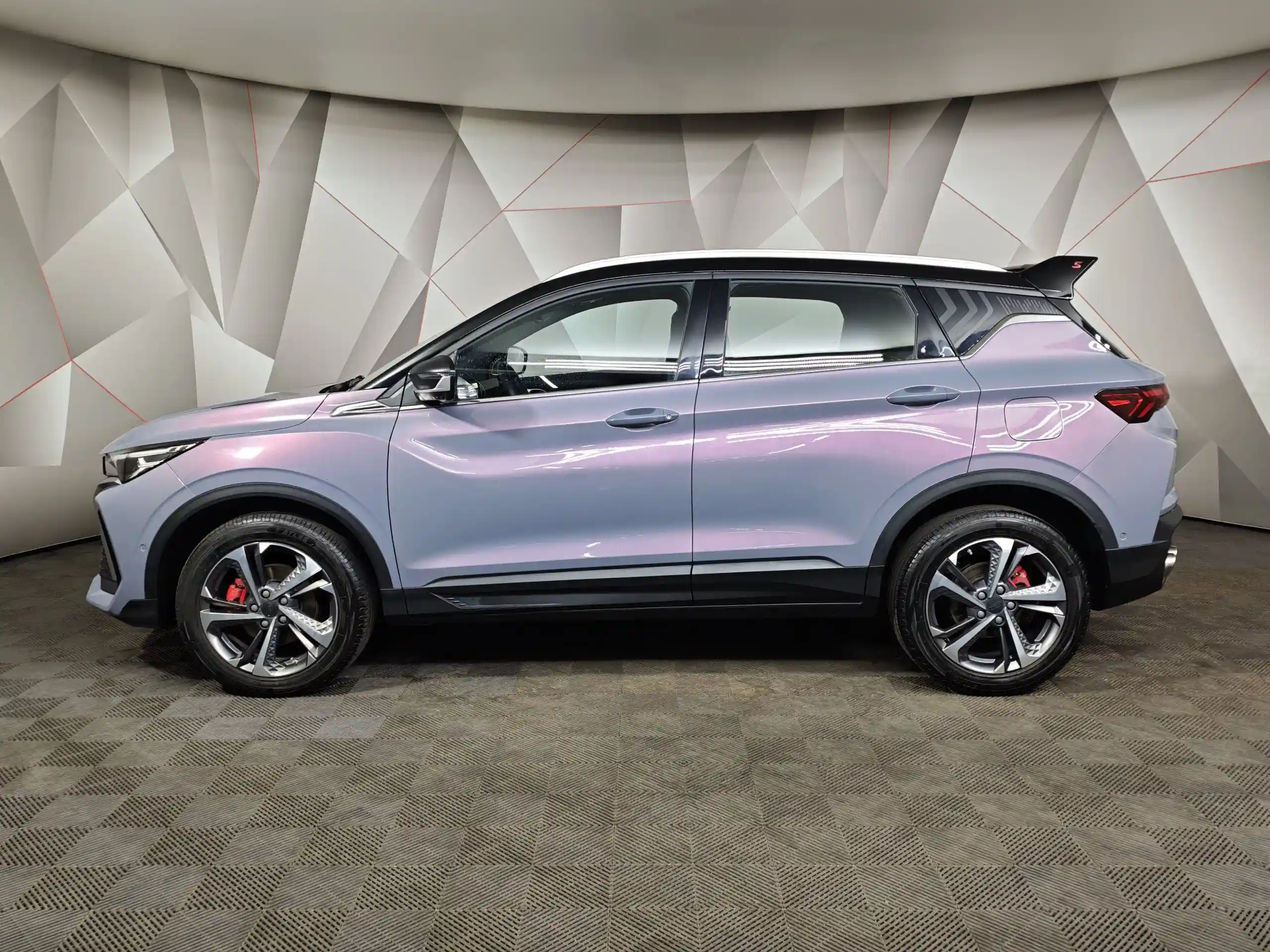 Geely Coolray 2023