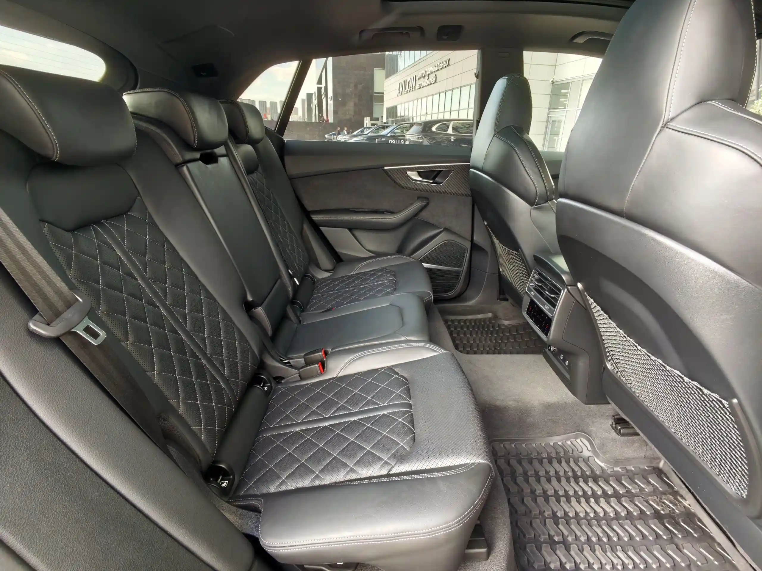 Audi SQ8 2023