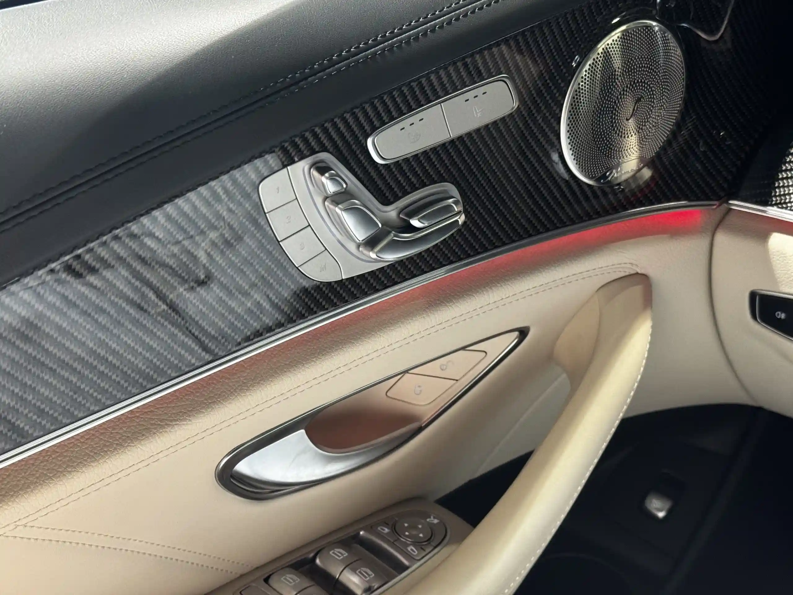 Mercedes-Benz E-Класс 2021