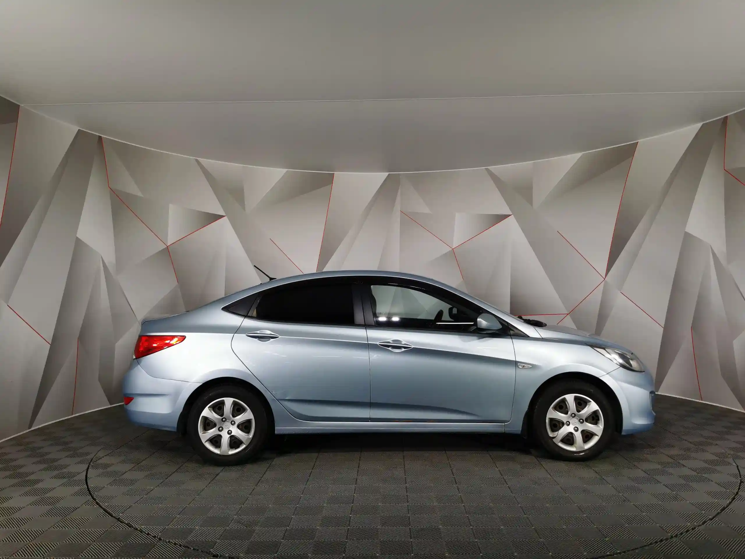 Hyundai Solaris 2012
