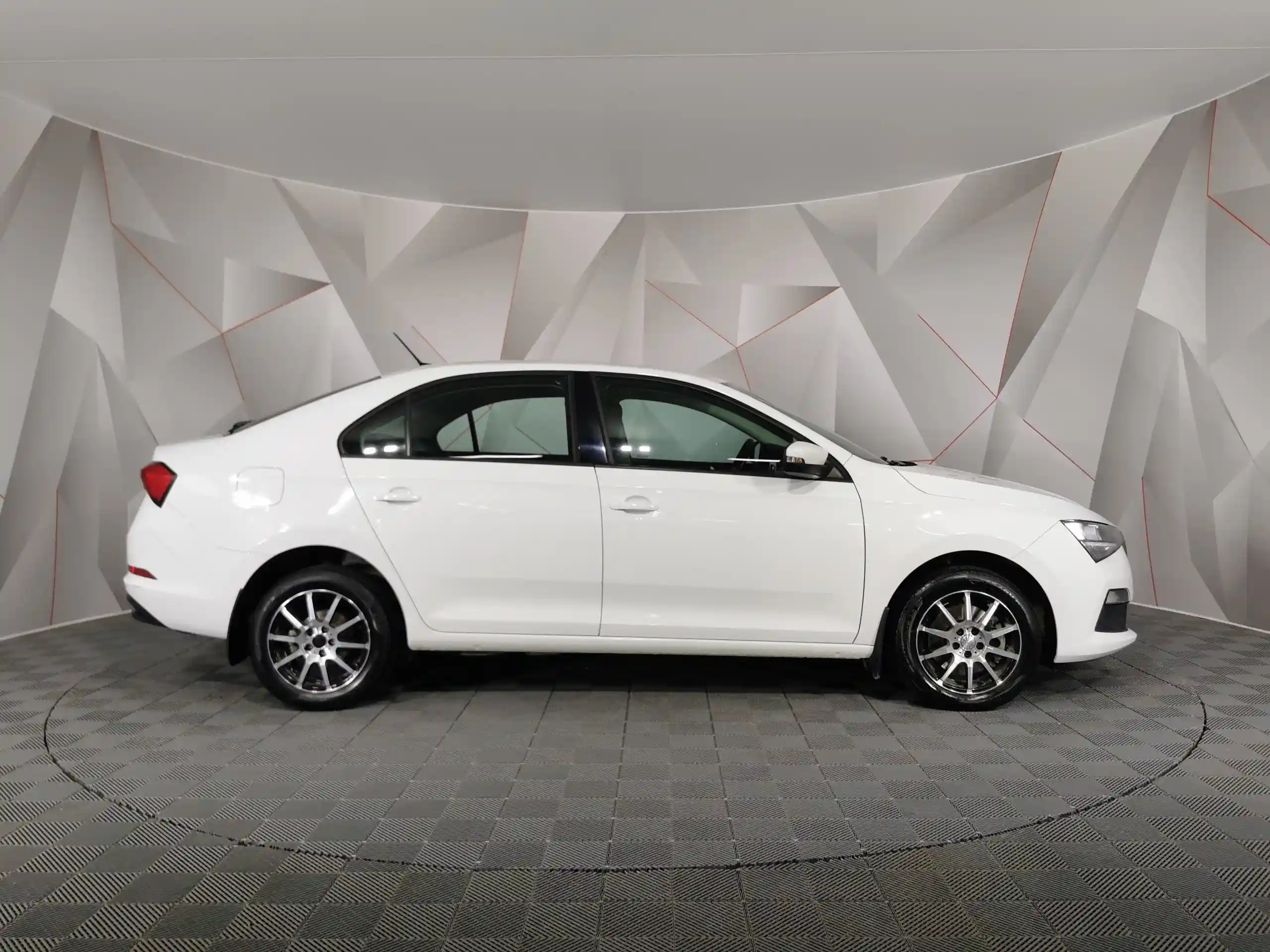Skoda Rapid 2021