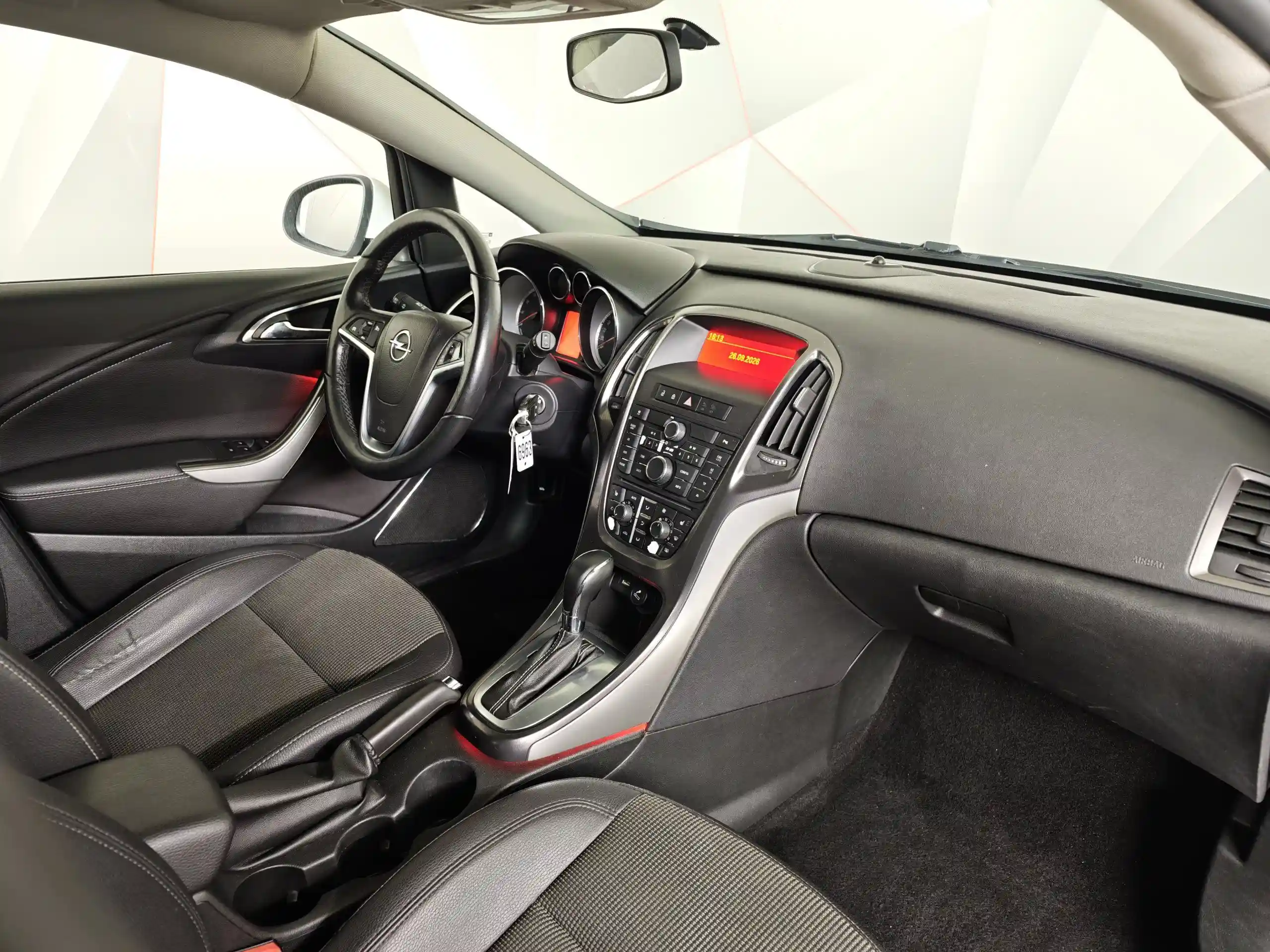 Opel Astra 2011