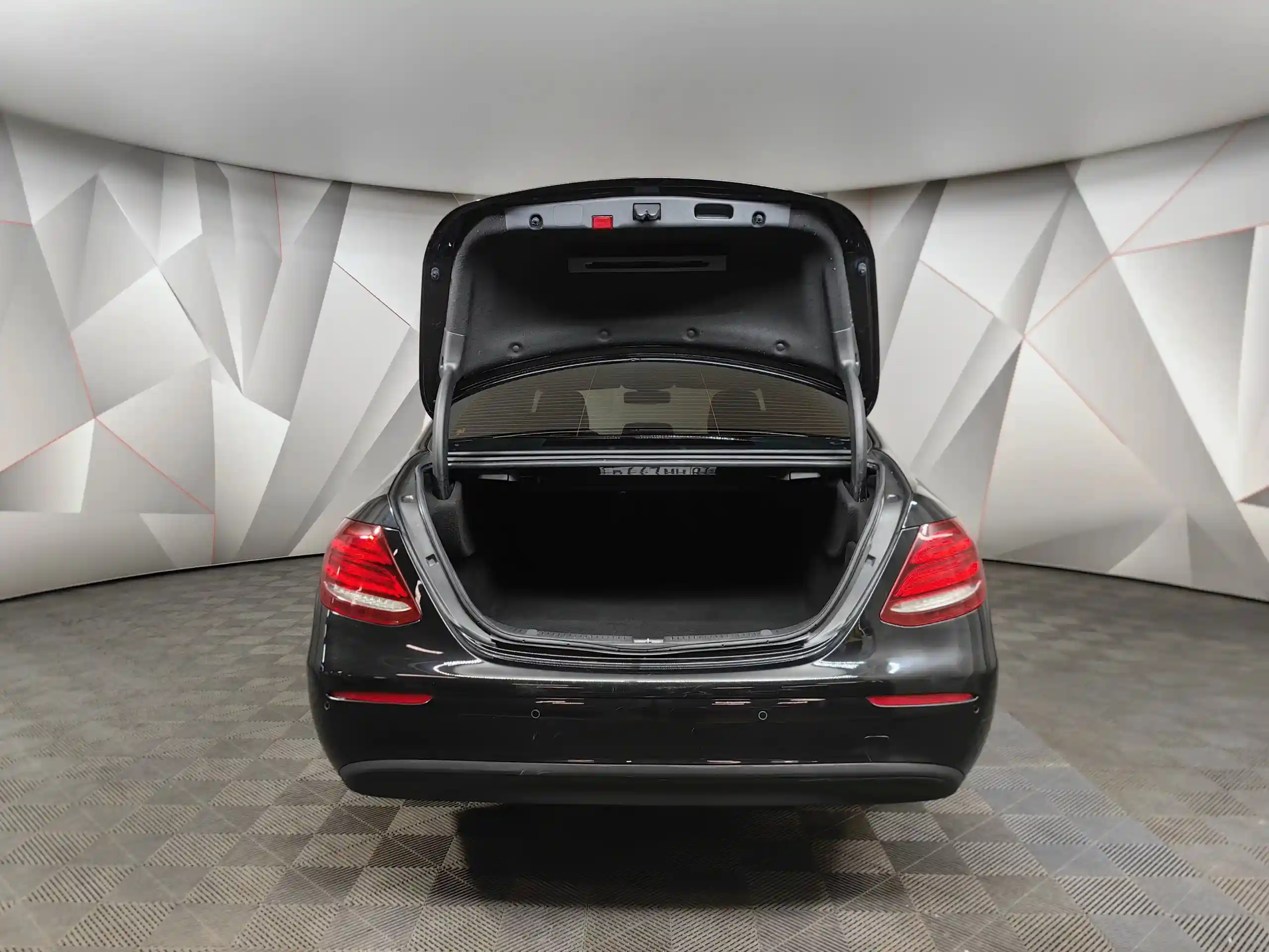 Mercedes-Benz E-Класс 2020