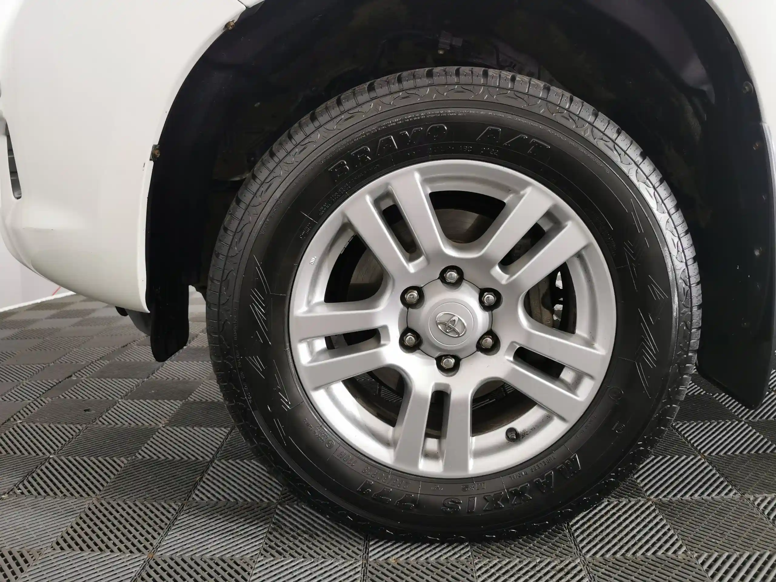 Toyota Land Cruiser Prado 2012