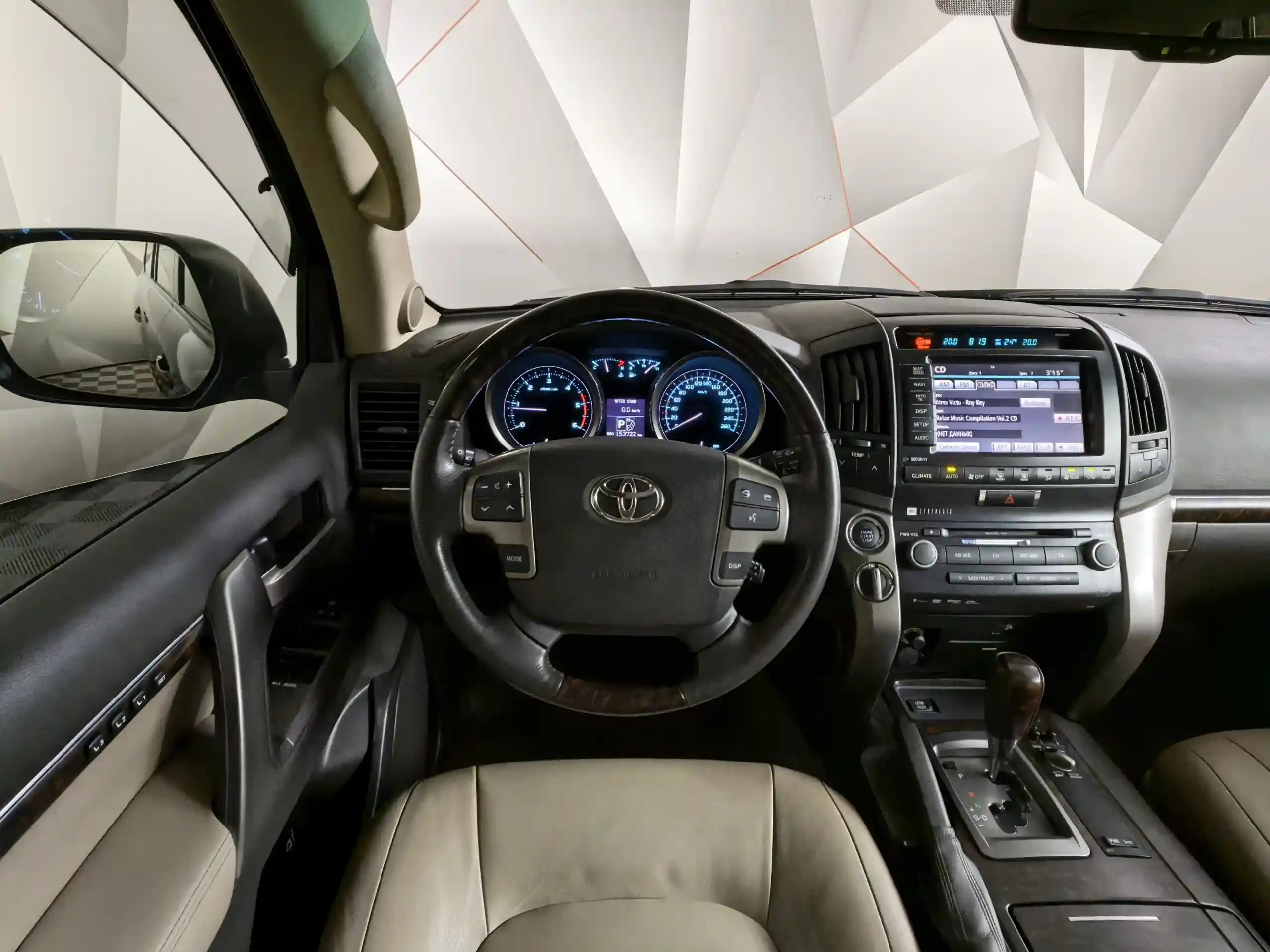 Toyota Land Cruiser 2011