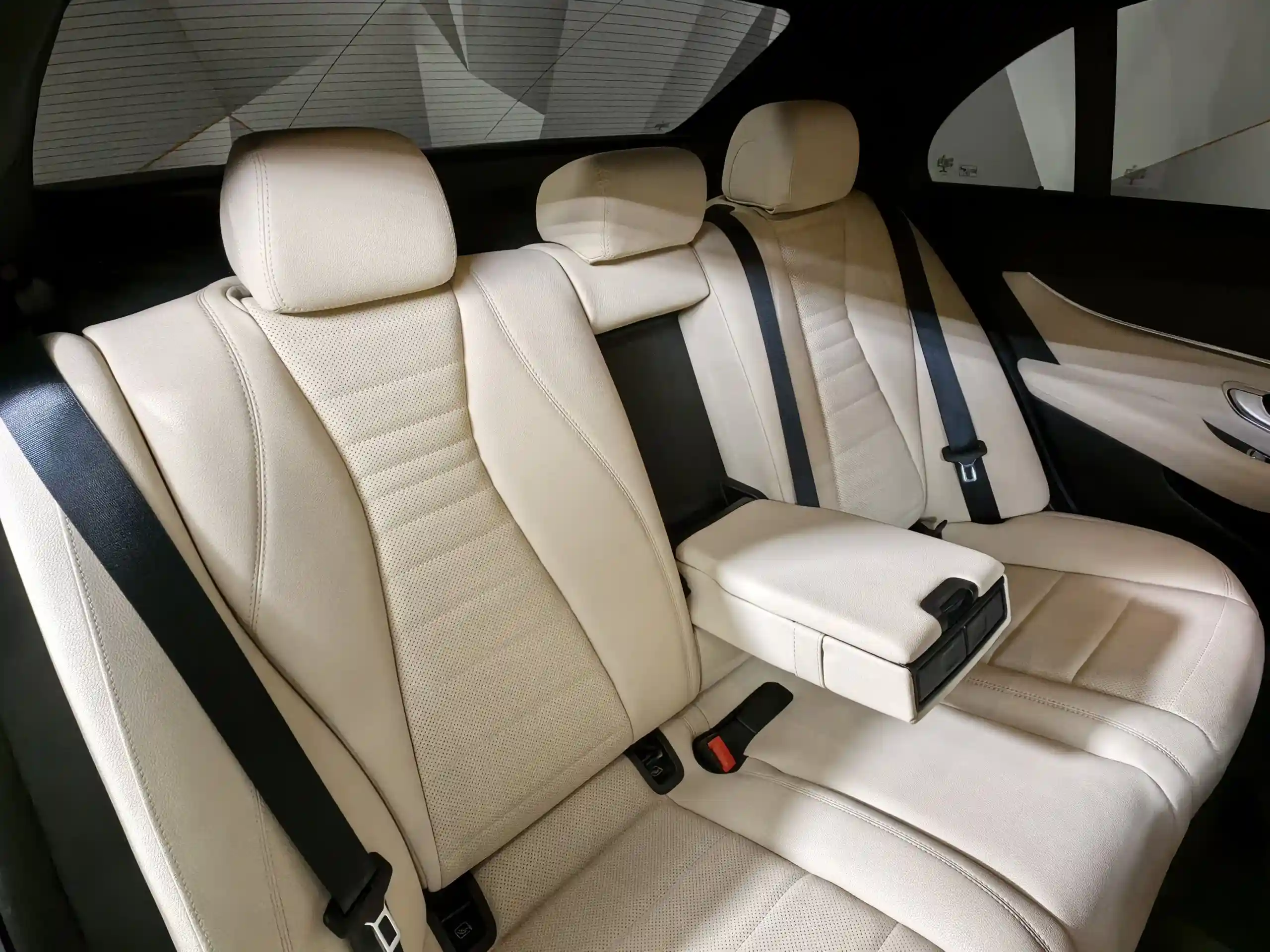 Mercedes-Benz E-Класс 2020