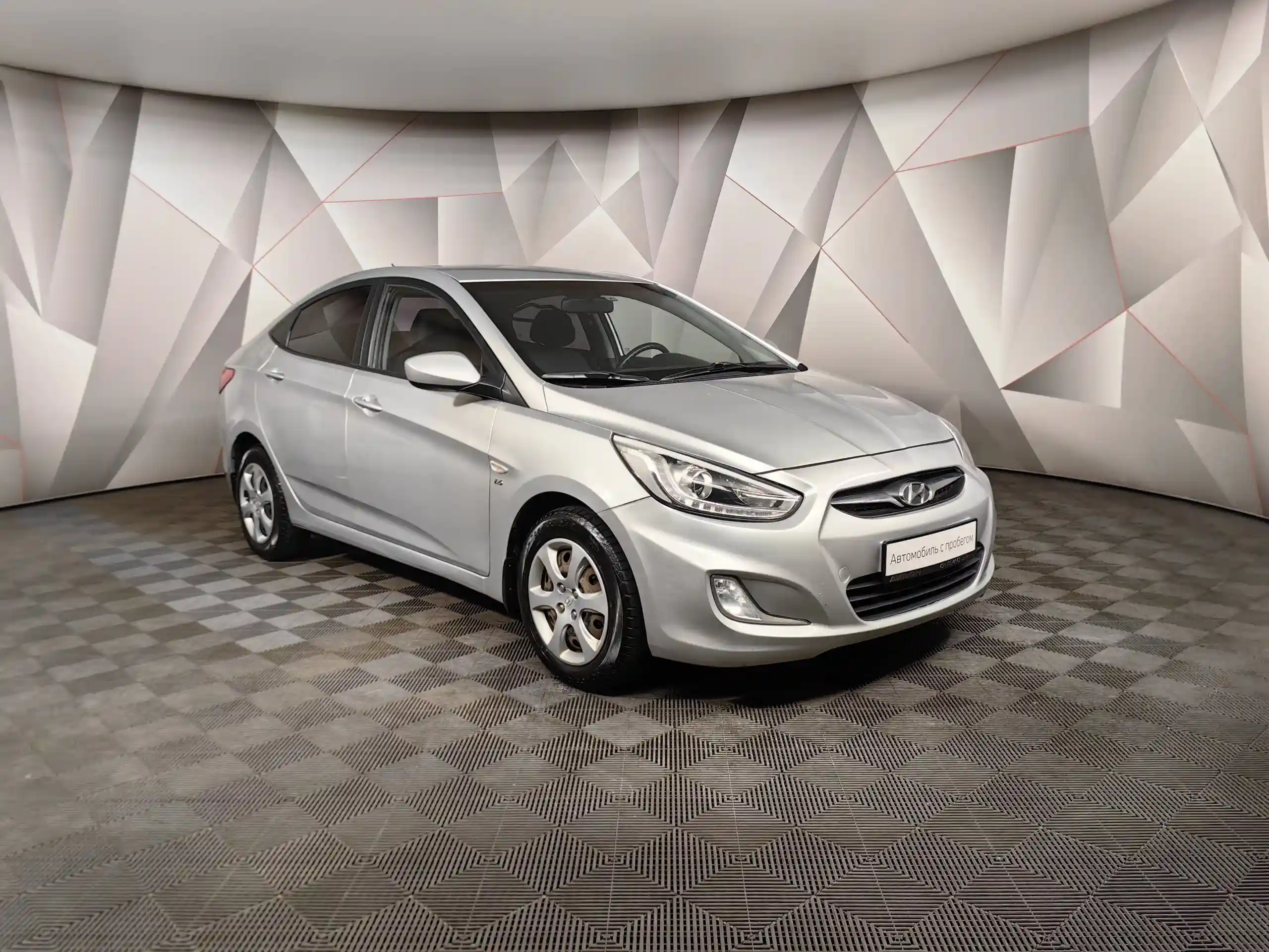 Hyundai Solaris 2013