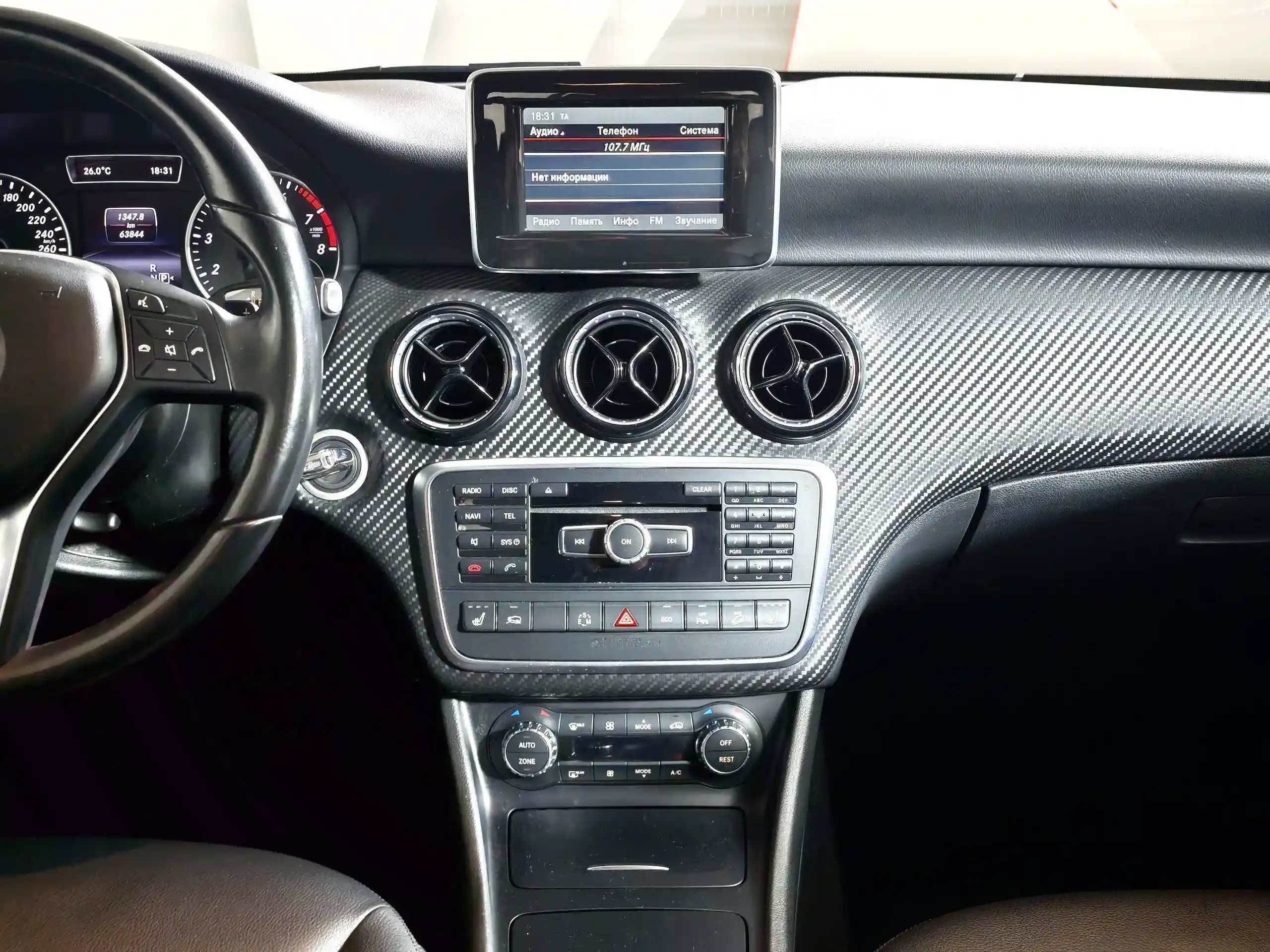 Mercedes-Benz GLA 2014