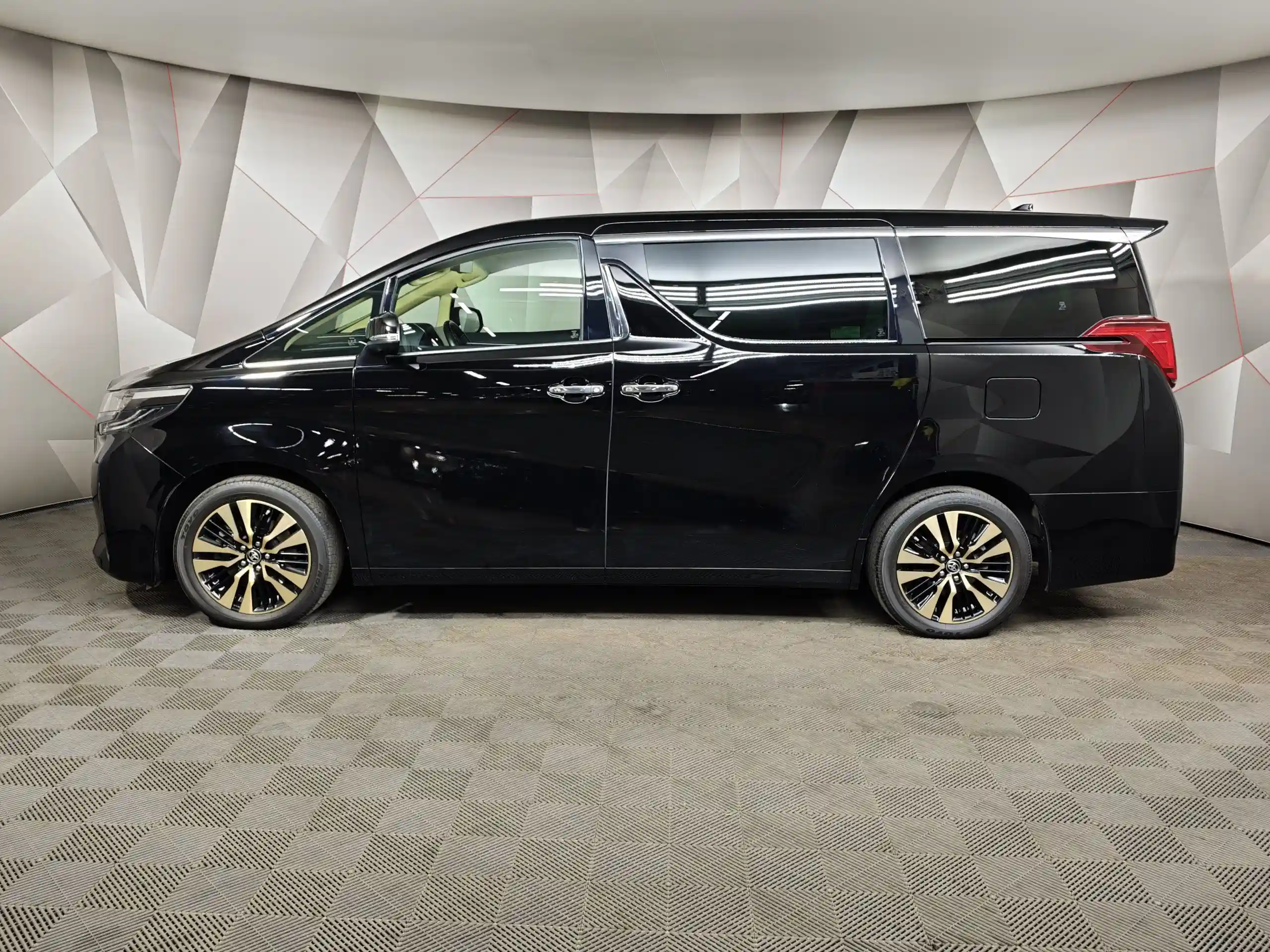 Toyota Alphard 2021