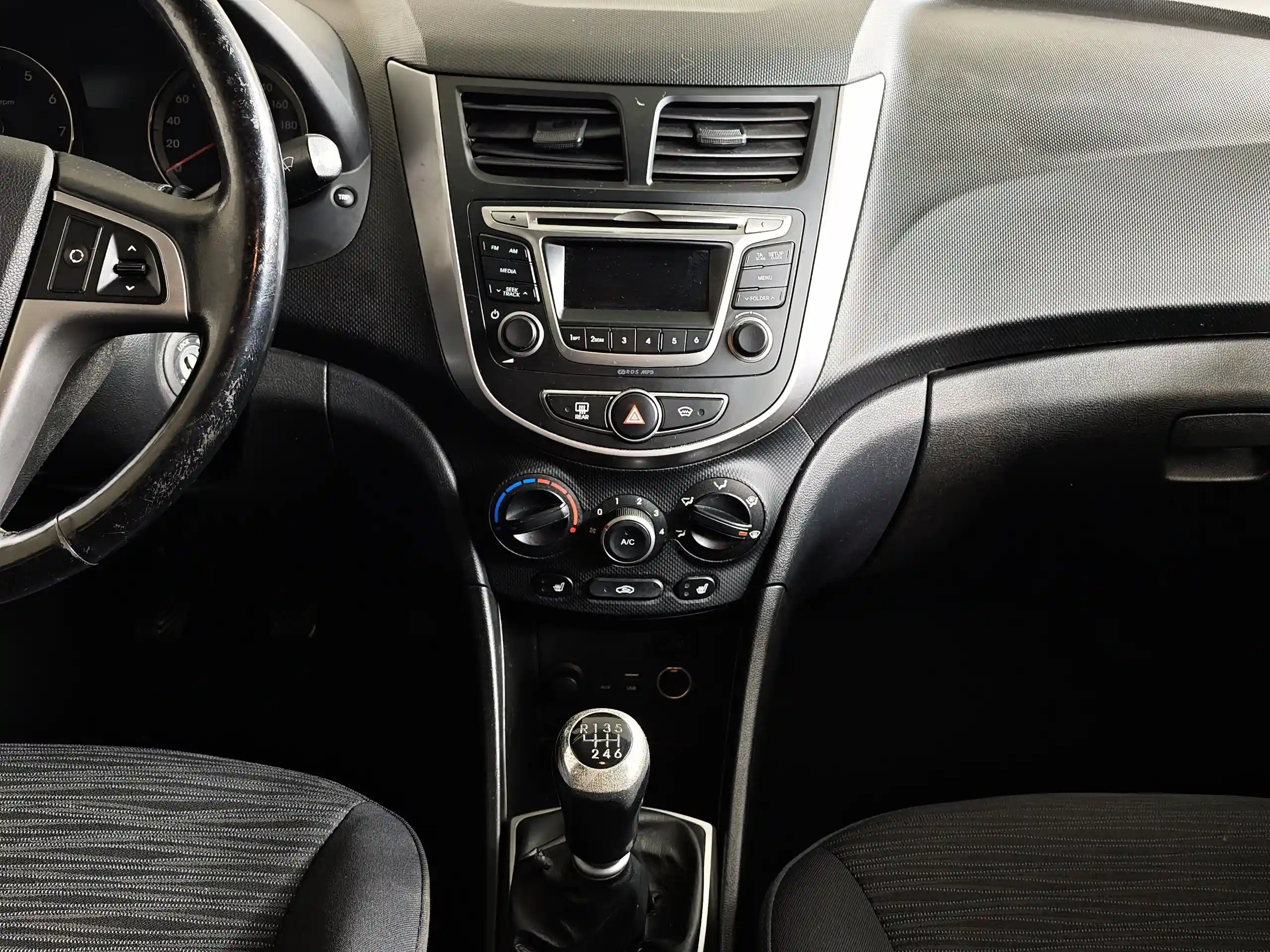Hyundai Solaris 2014