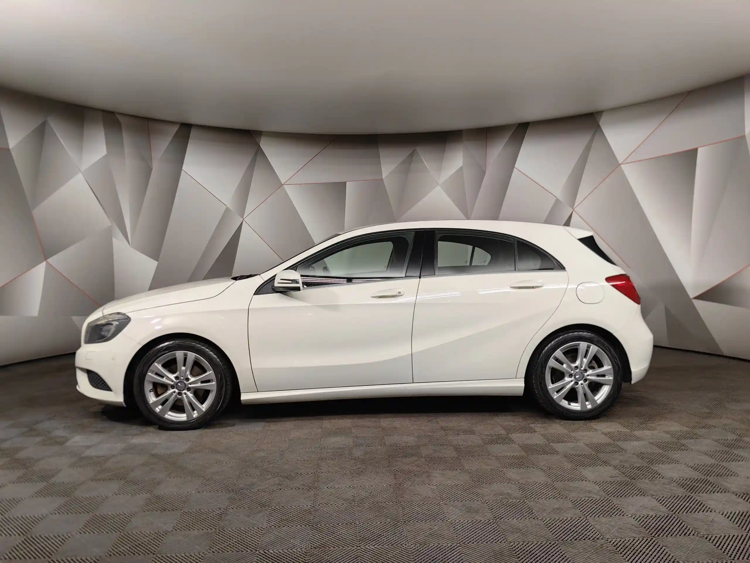 Mercedes-Benz A-Класс 2014