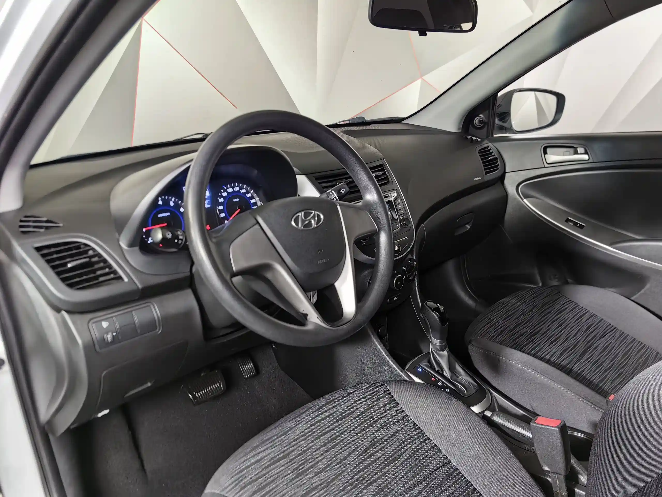 Hyundai Solaris 2016