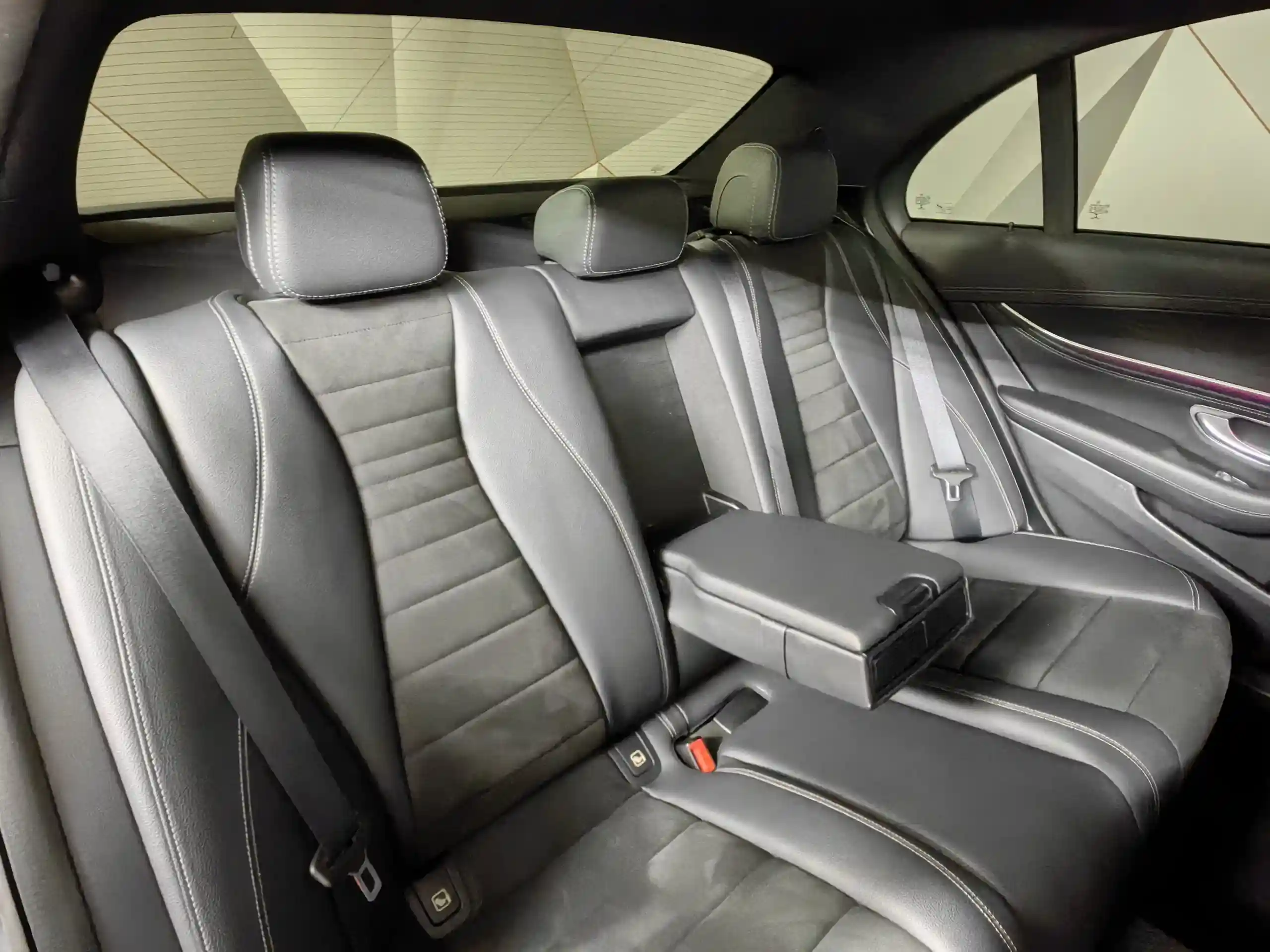 Mercedes-Benz E-Класс 2021