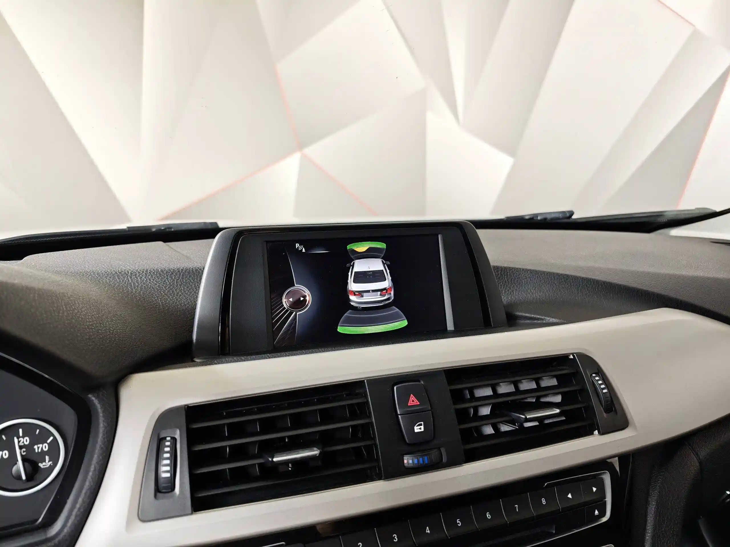 BMW 3 серия 2017