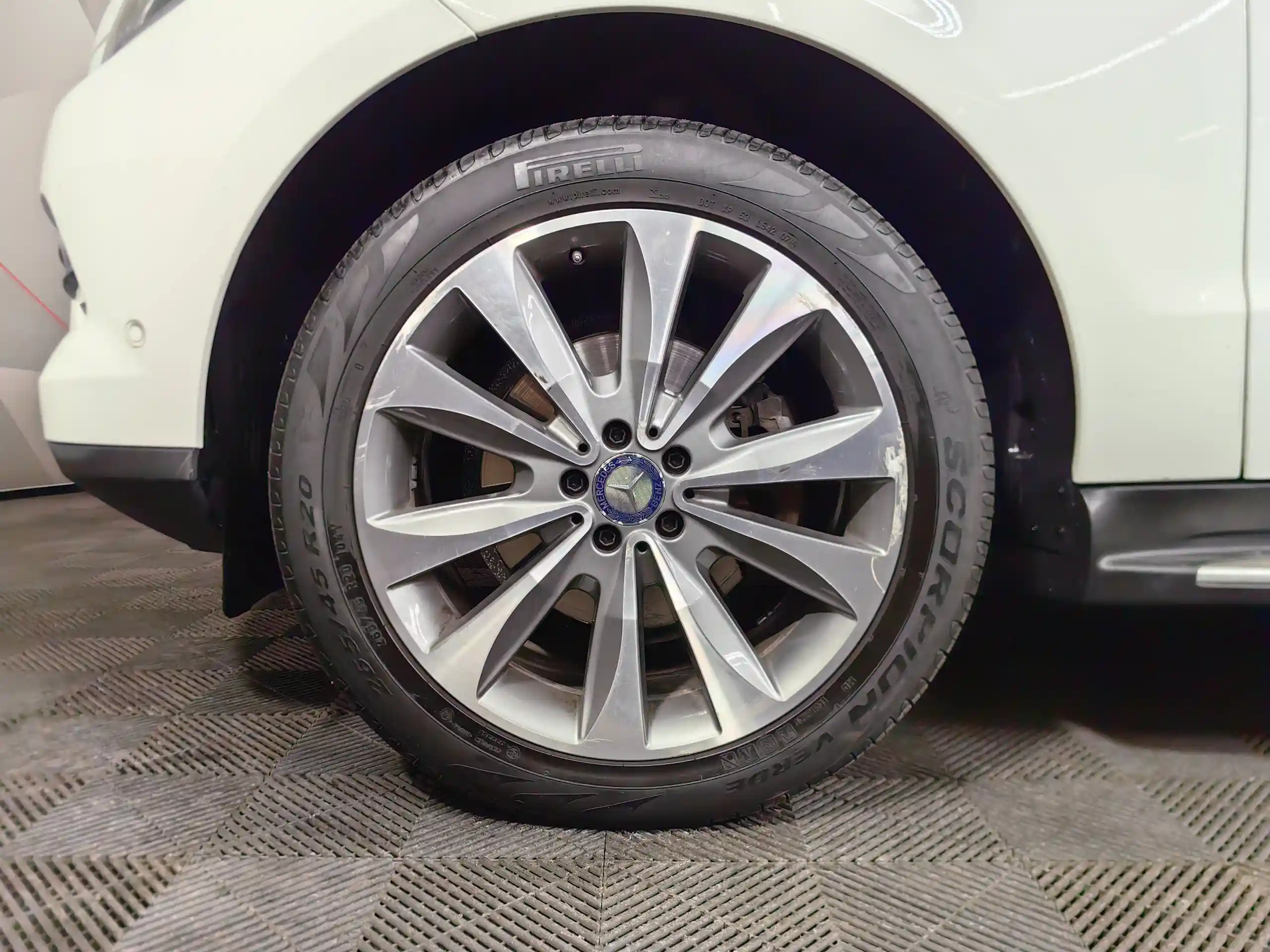 Mercedes-Benz M-Класс 2014