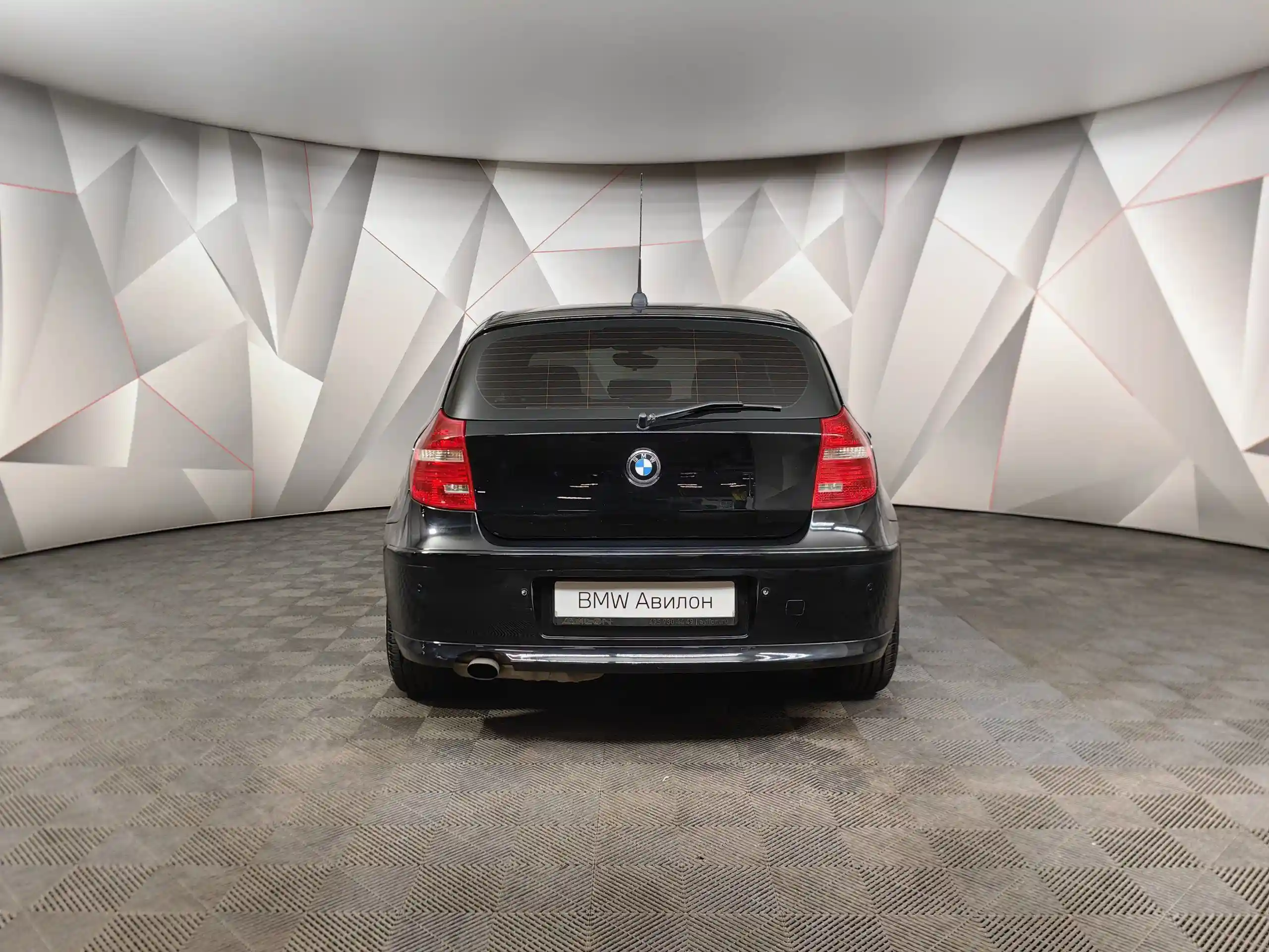 BMW 1 серия 2011