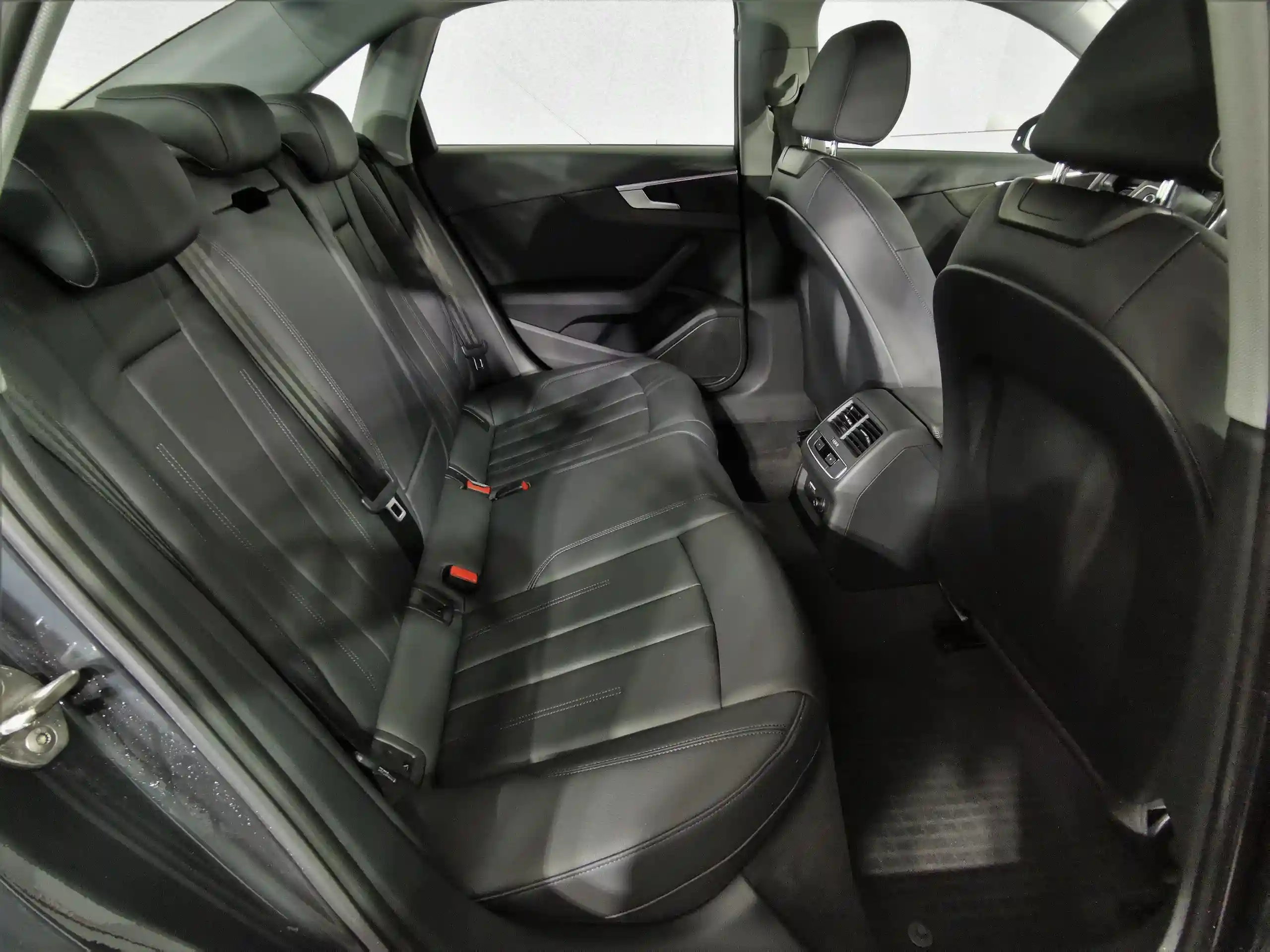 Audi A4 2019