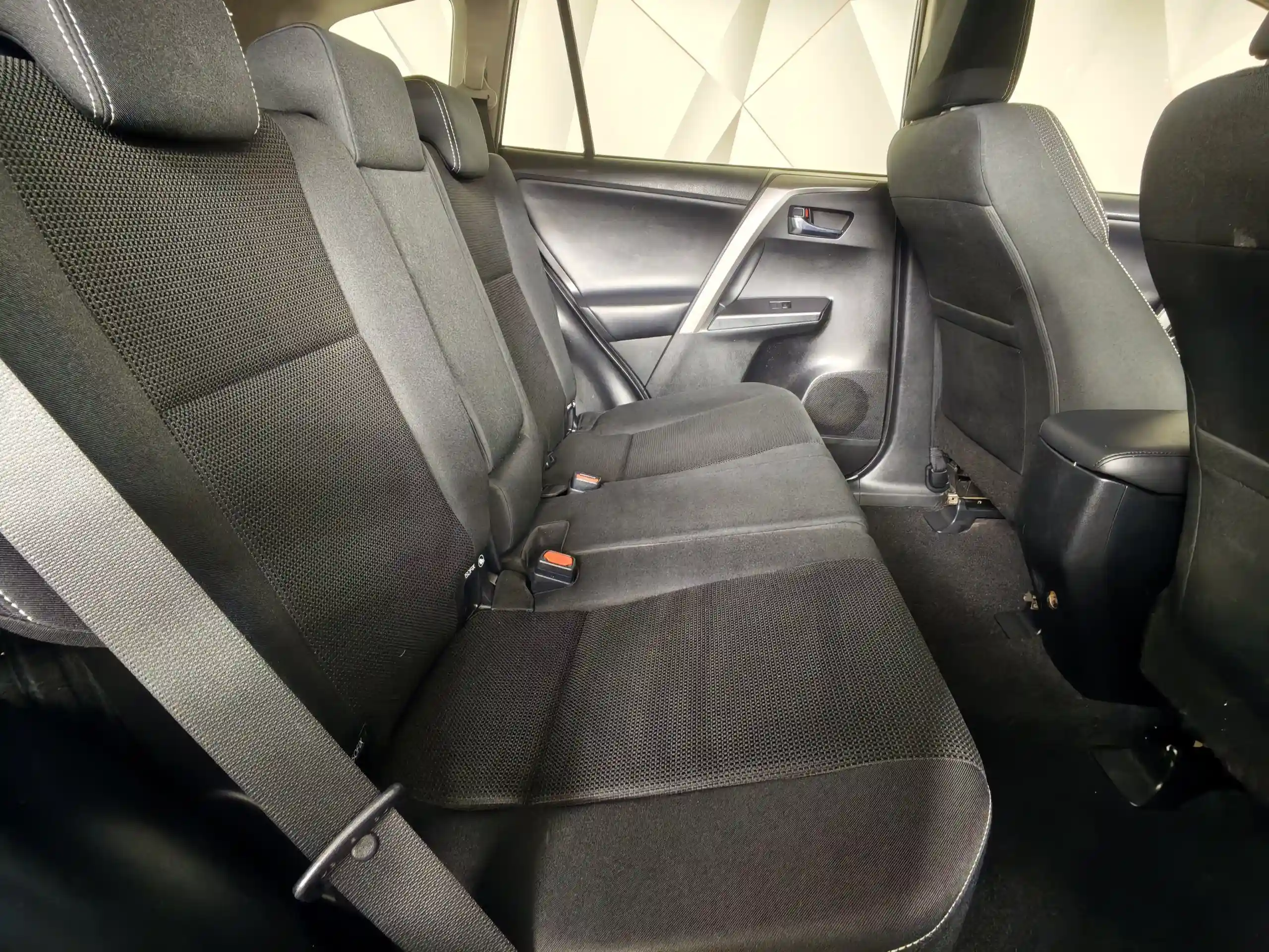 Toyota RAV4 2015
