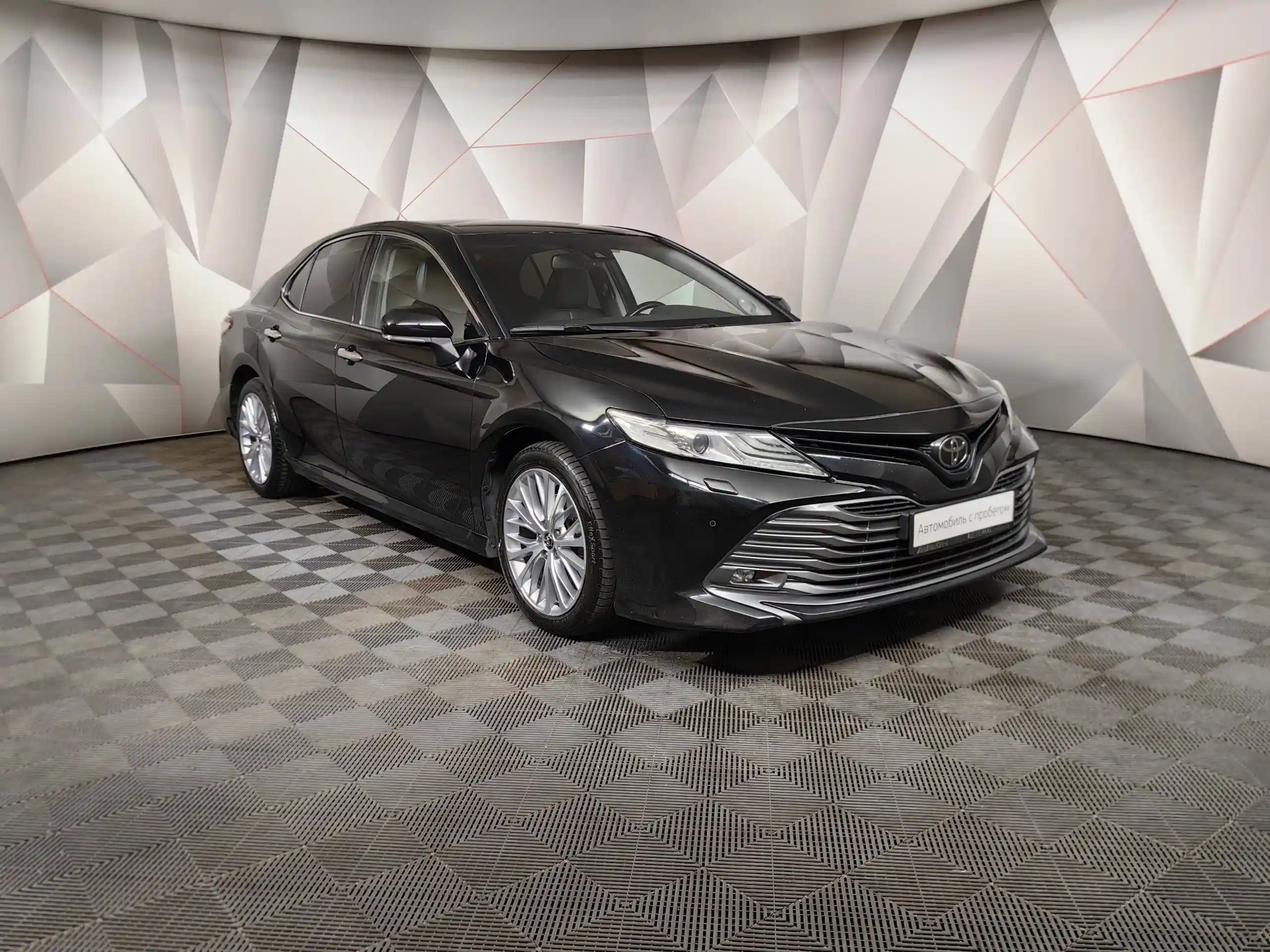 Toyota Camry 2019