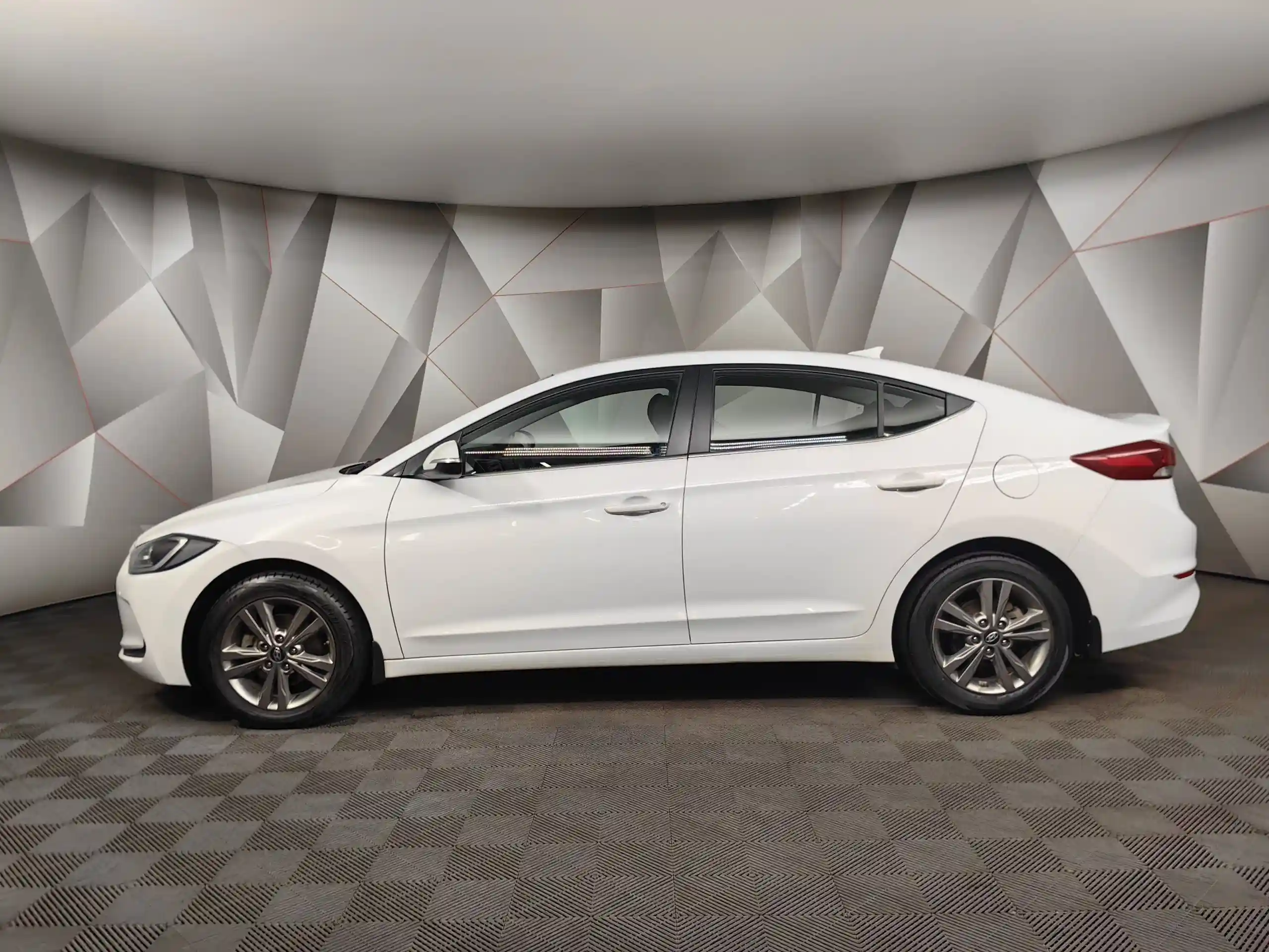 Hyundai Elantra 2018