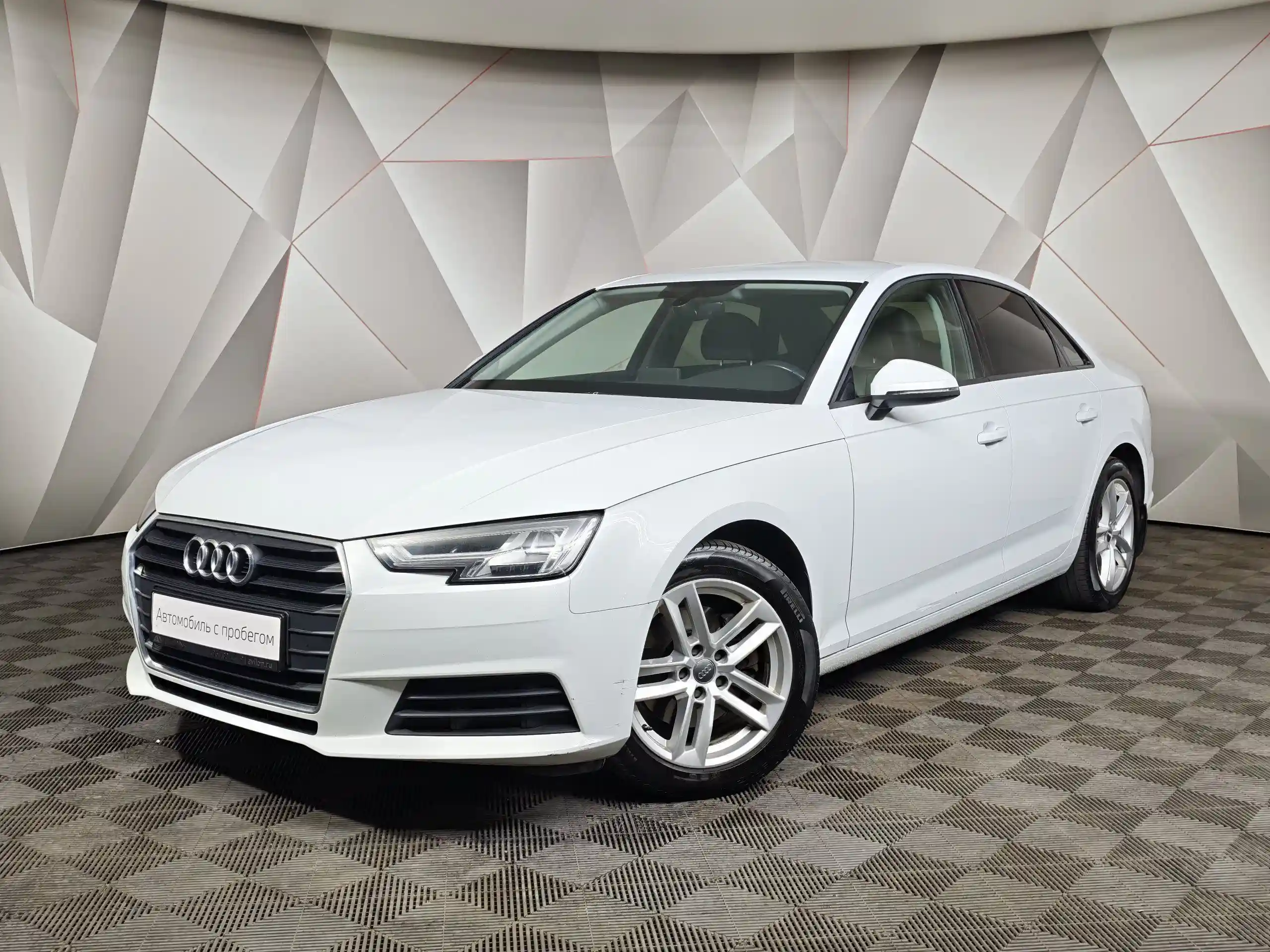 Audi A4 2019