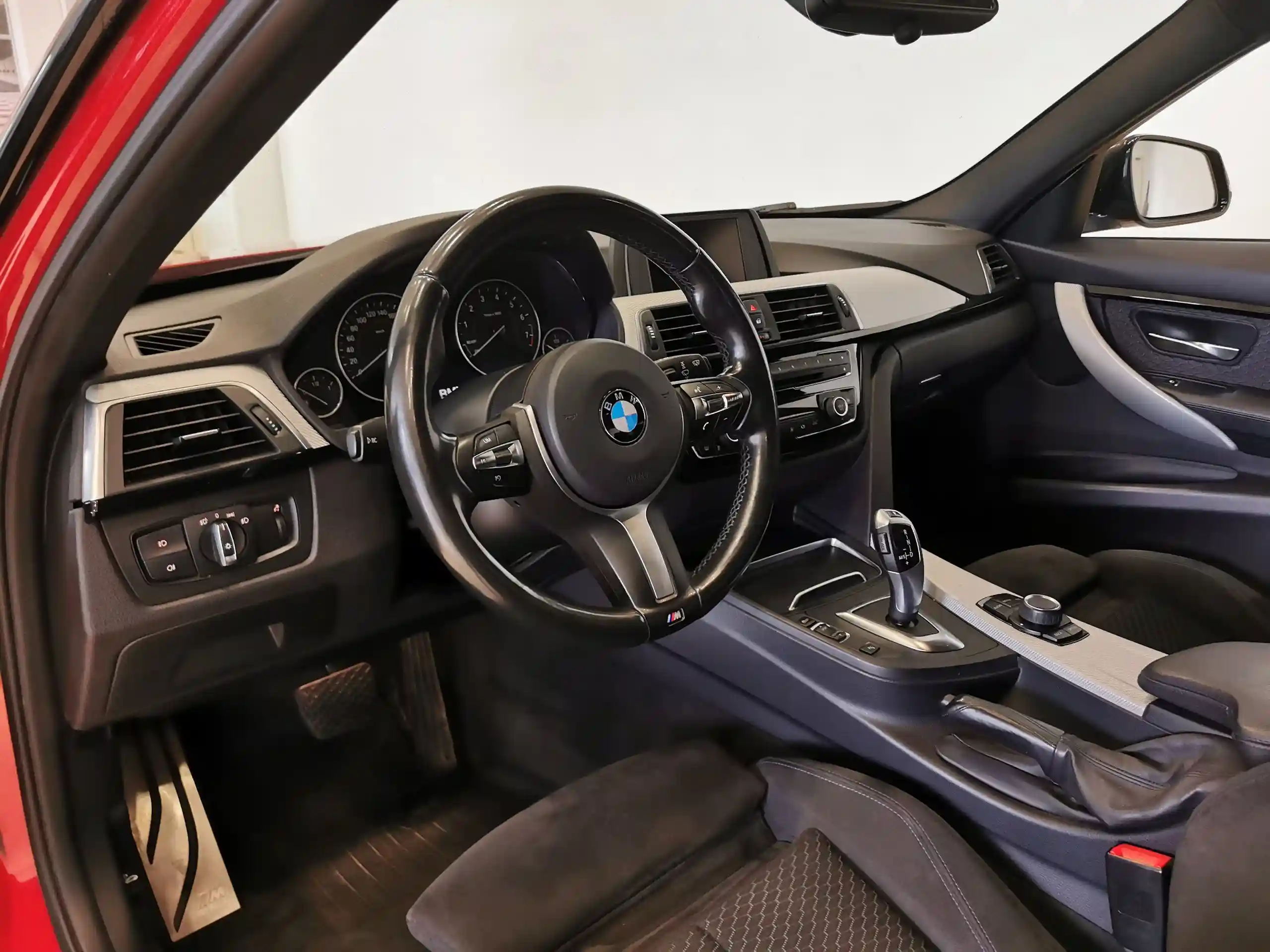 BMW 3 серия 2016