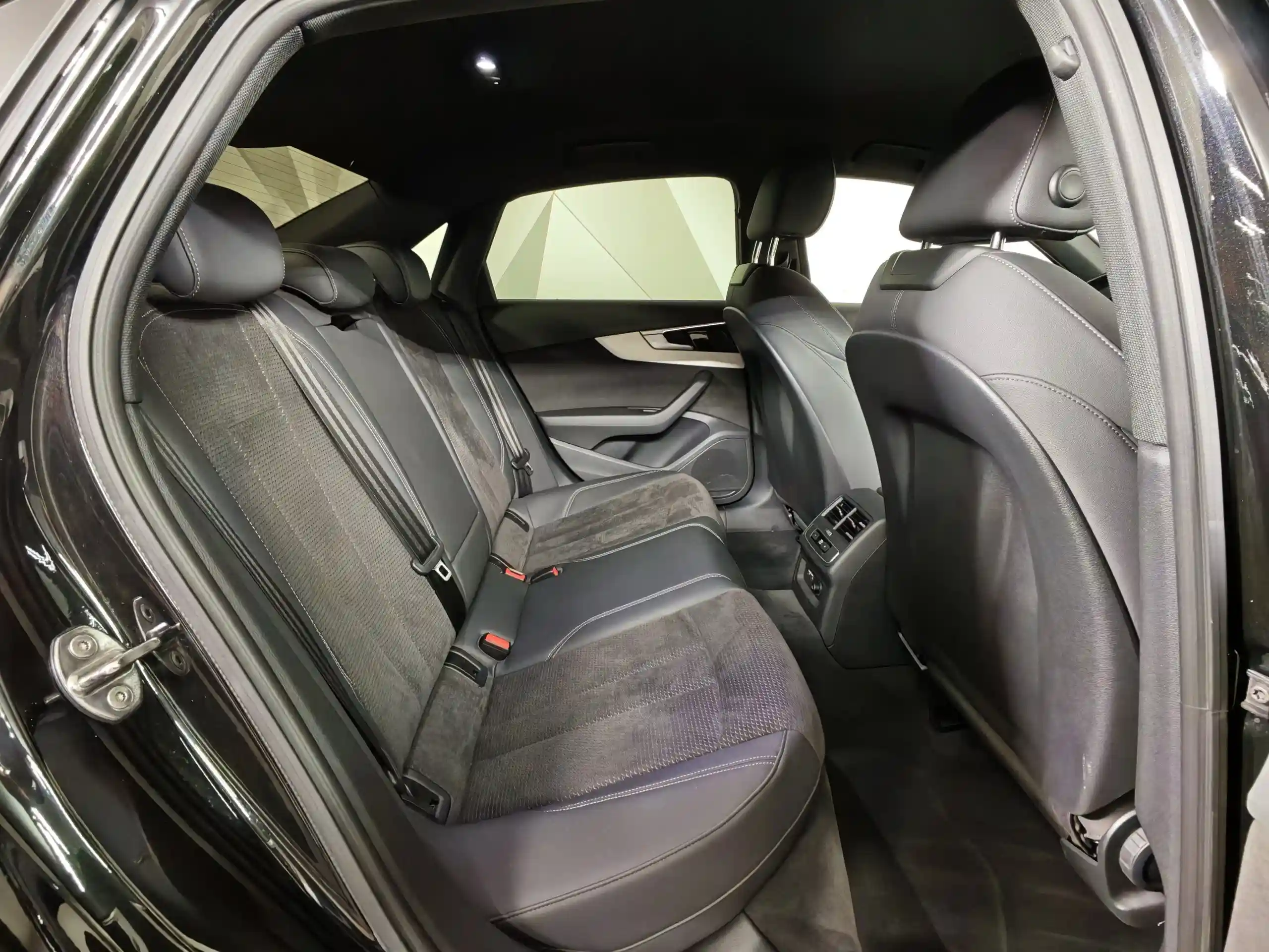 Audi A4 2021