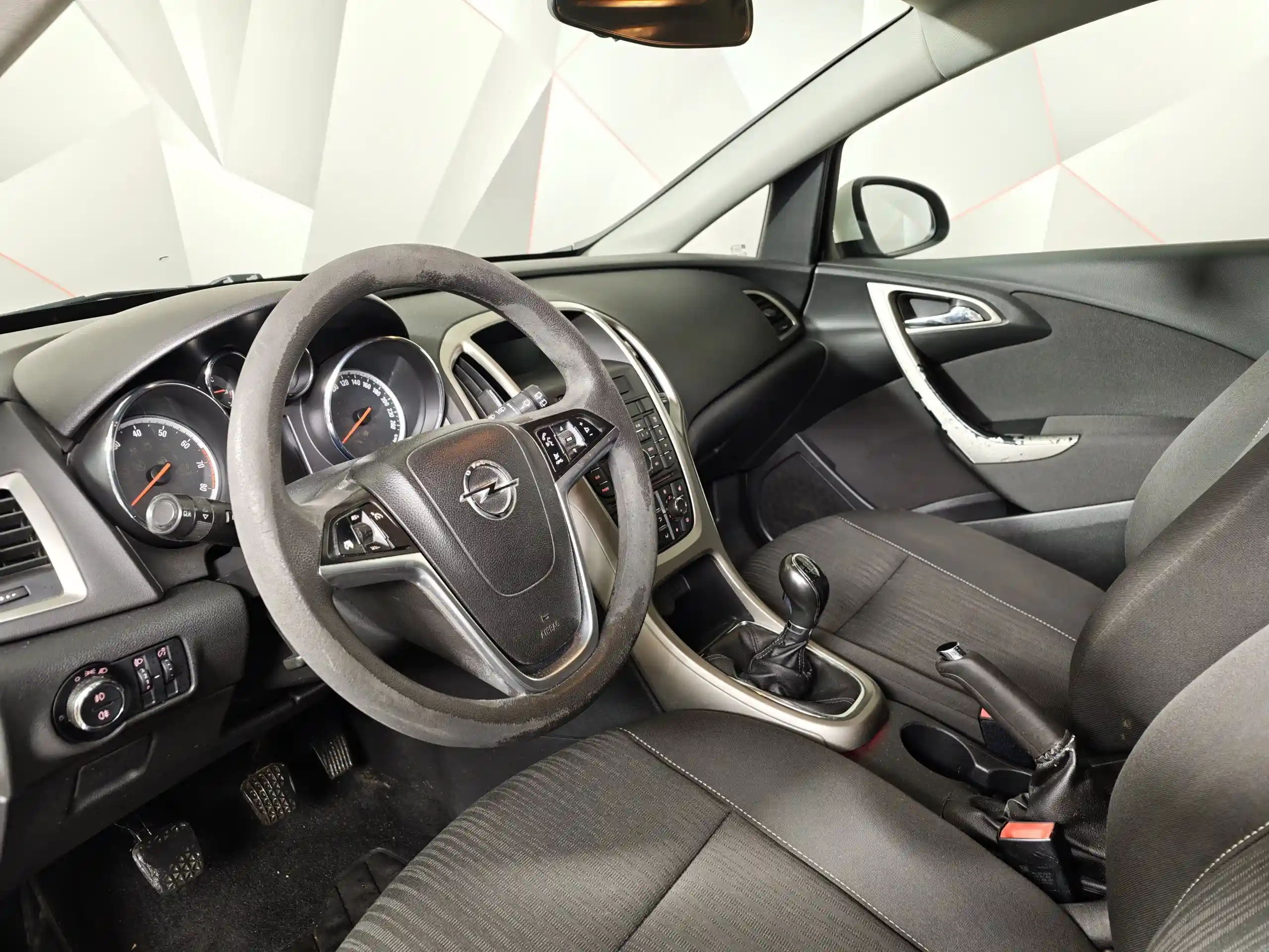 Opel Astra 2012
