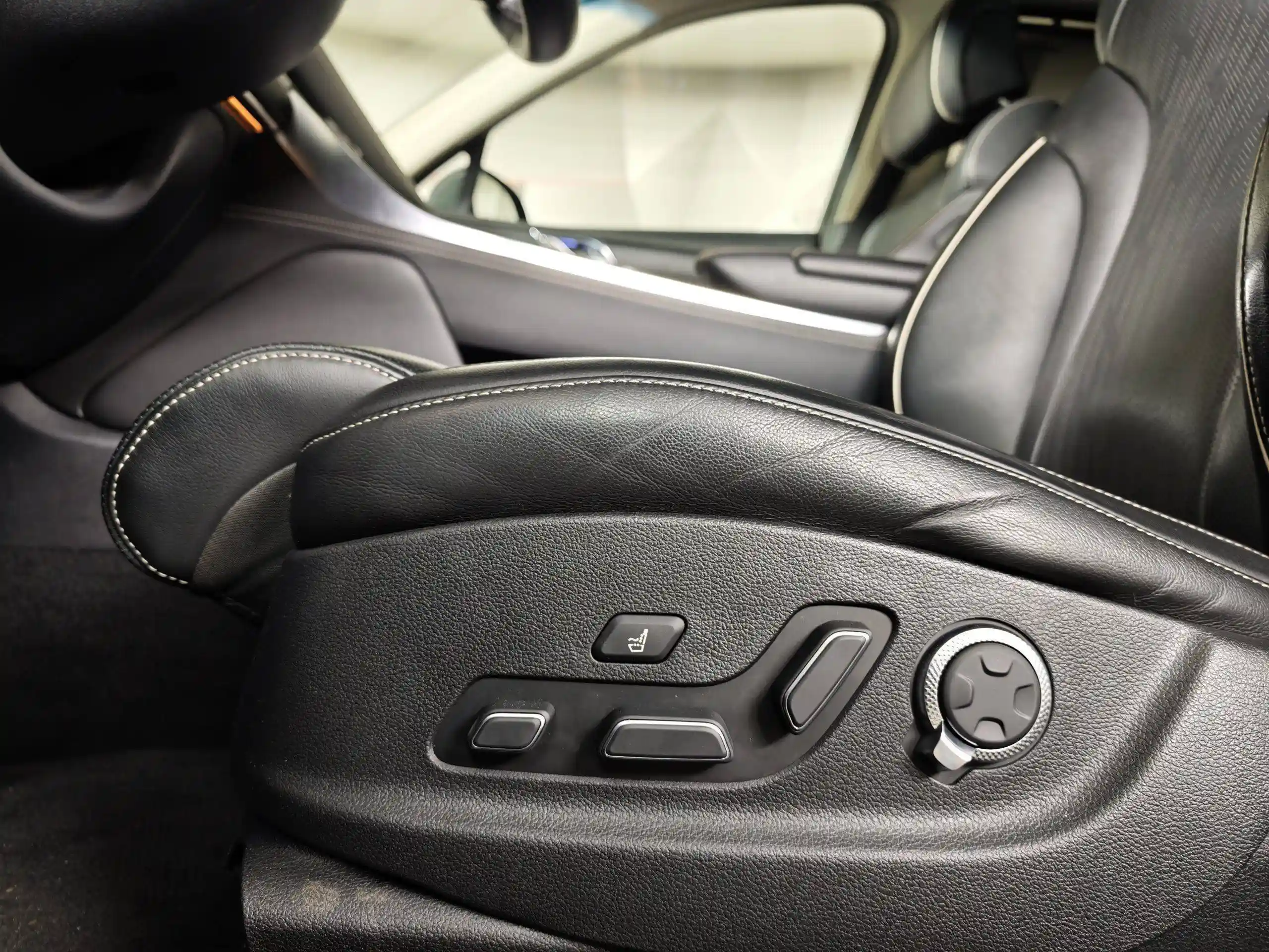 Genesis GV80 2021