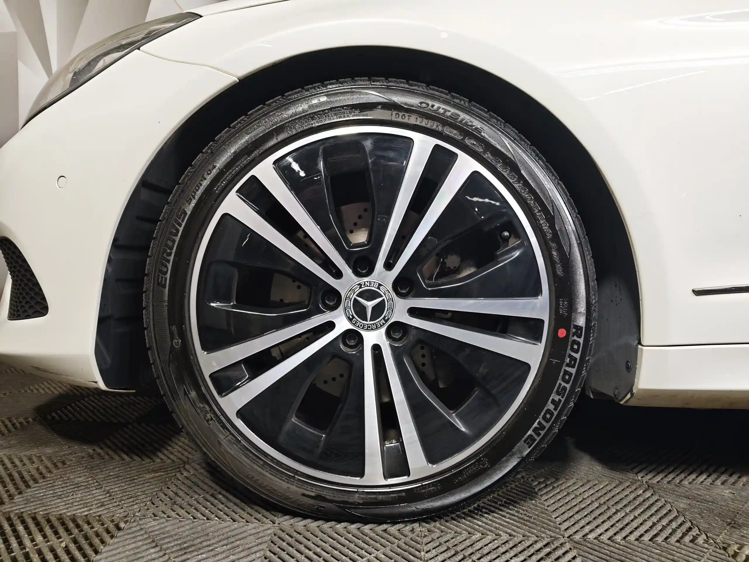 Mercedes-Benz E-Класс 2014
