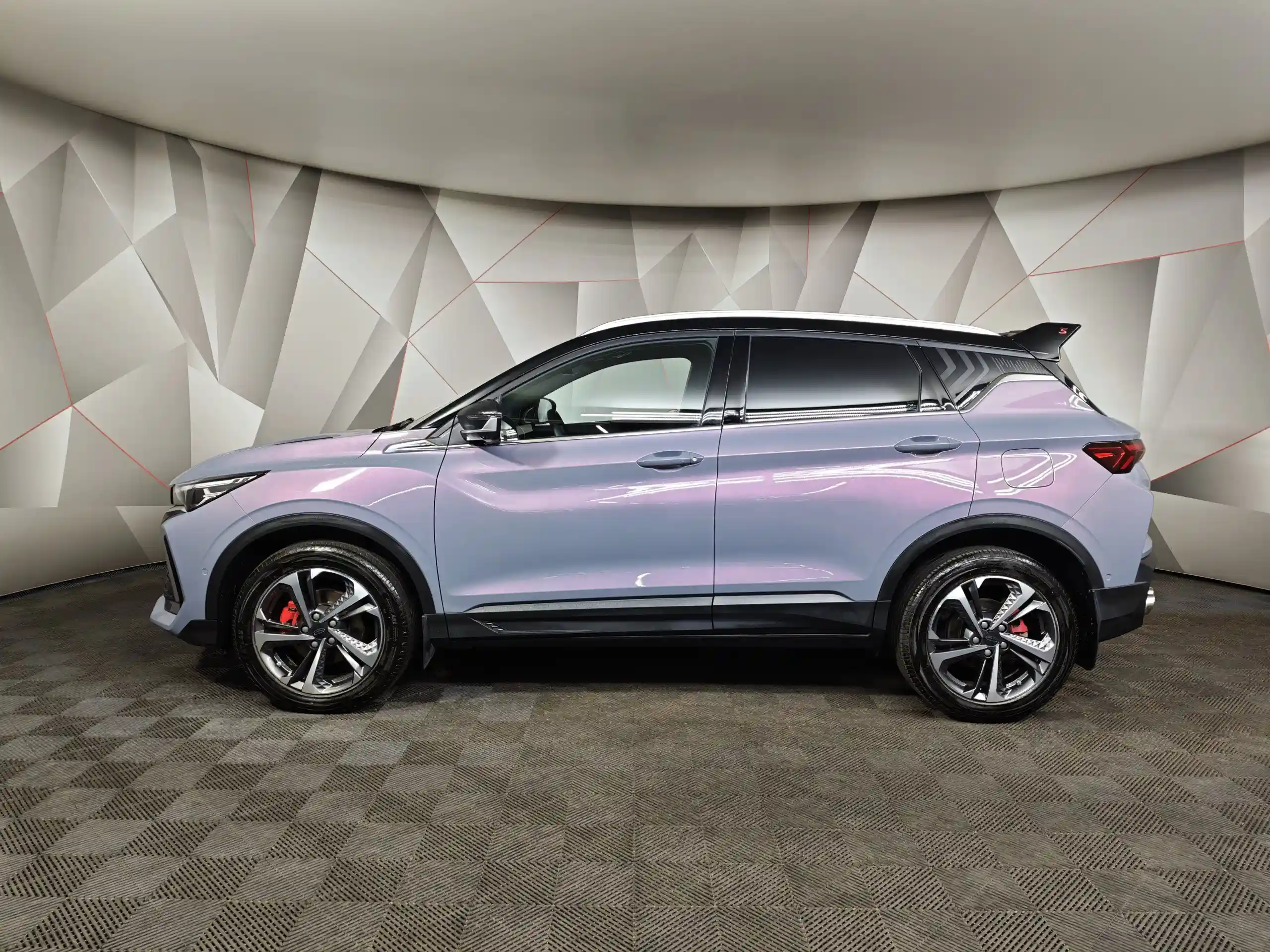 Geely Coolray 2024