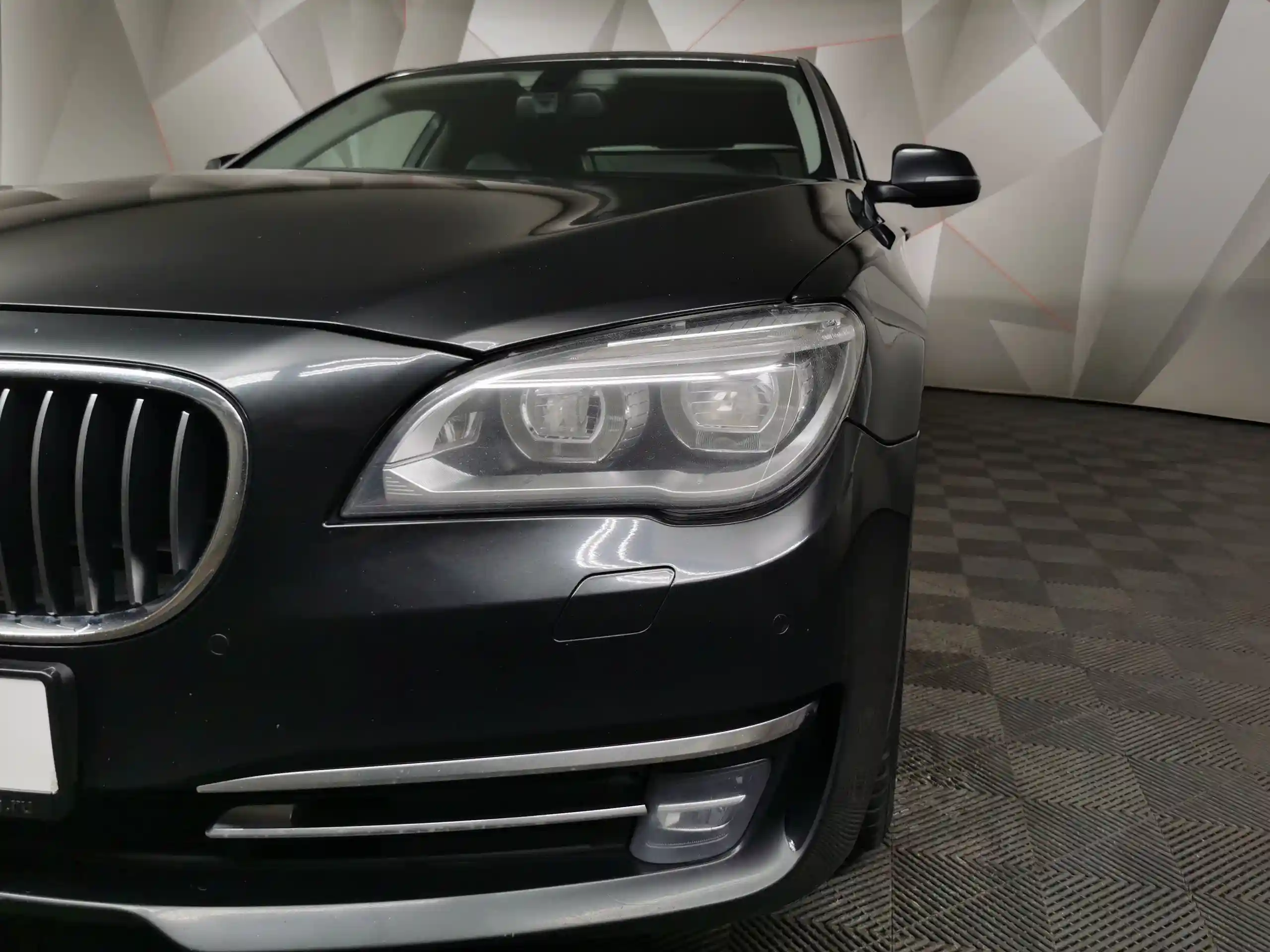 BMW 7 серия 2013